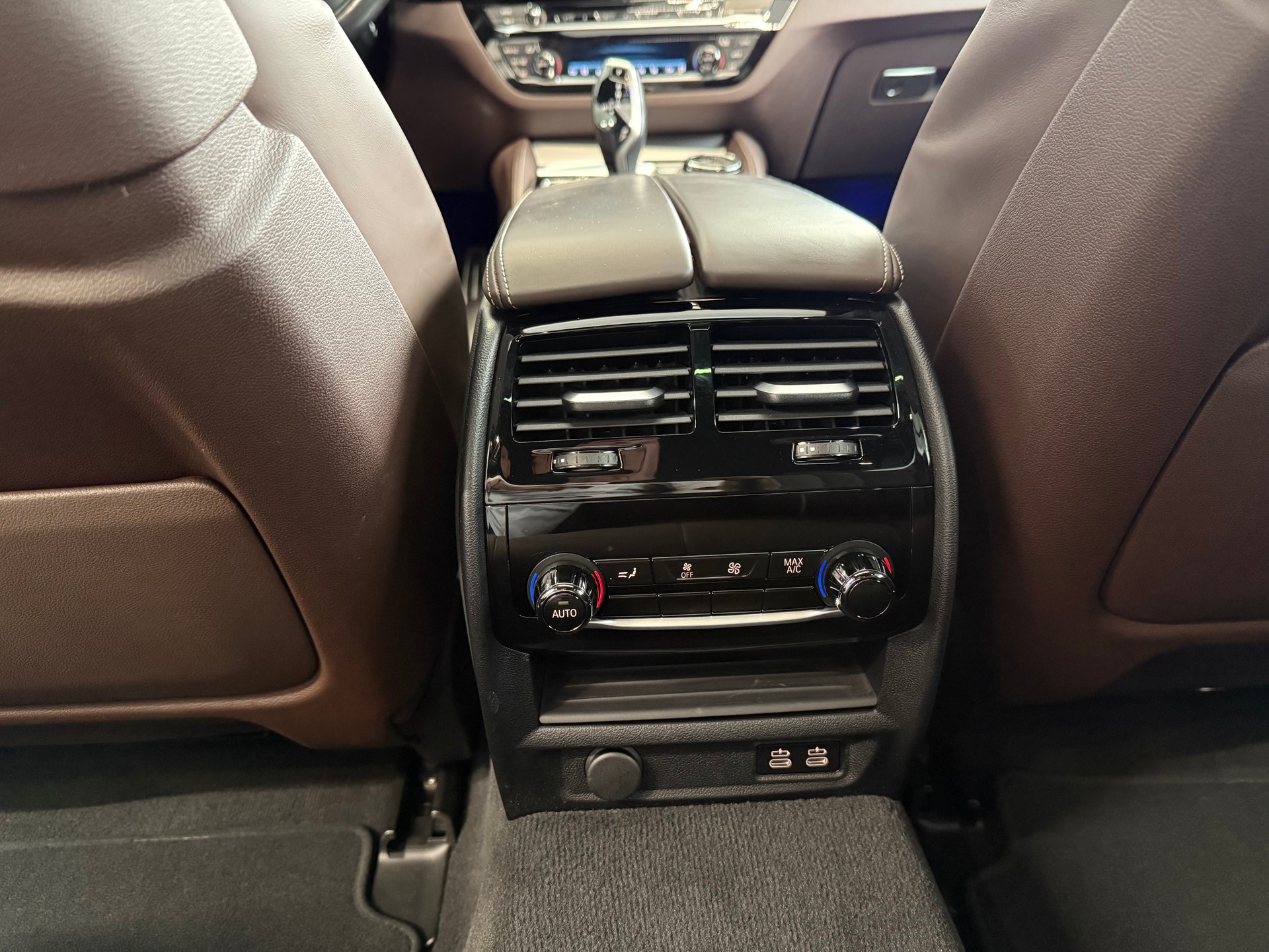 BMW 540d xDrive 48V Touring M Sport Steptronic-image-22