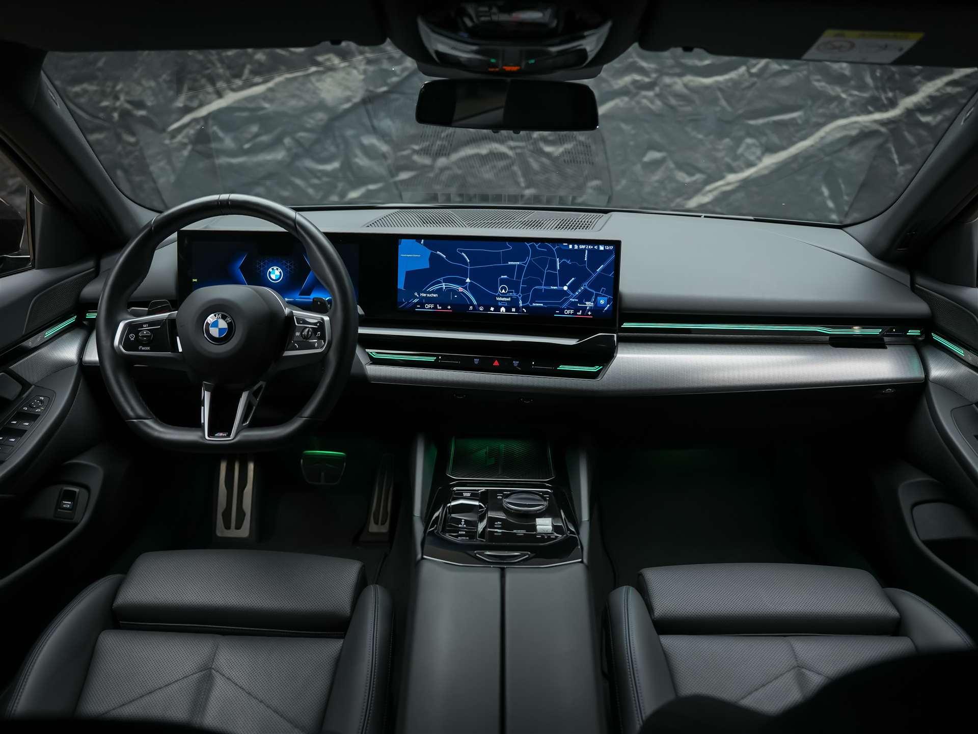 BMW 520d M Sport Steptronic *Werksgarantie*21" Felgen*Driving Assistent Plus*-image-16
