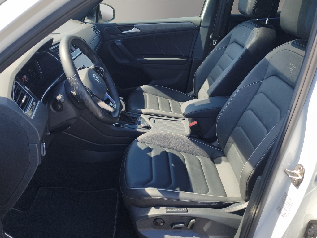 VW Tiguan 2.0 TSI R-Line DSG-image-2