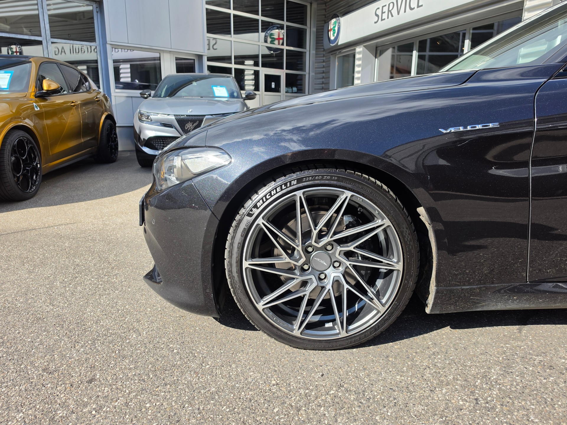 ALFA ROMEO Giulia 2.0 Veloce Q4 Automatic-image-3