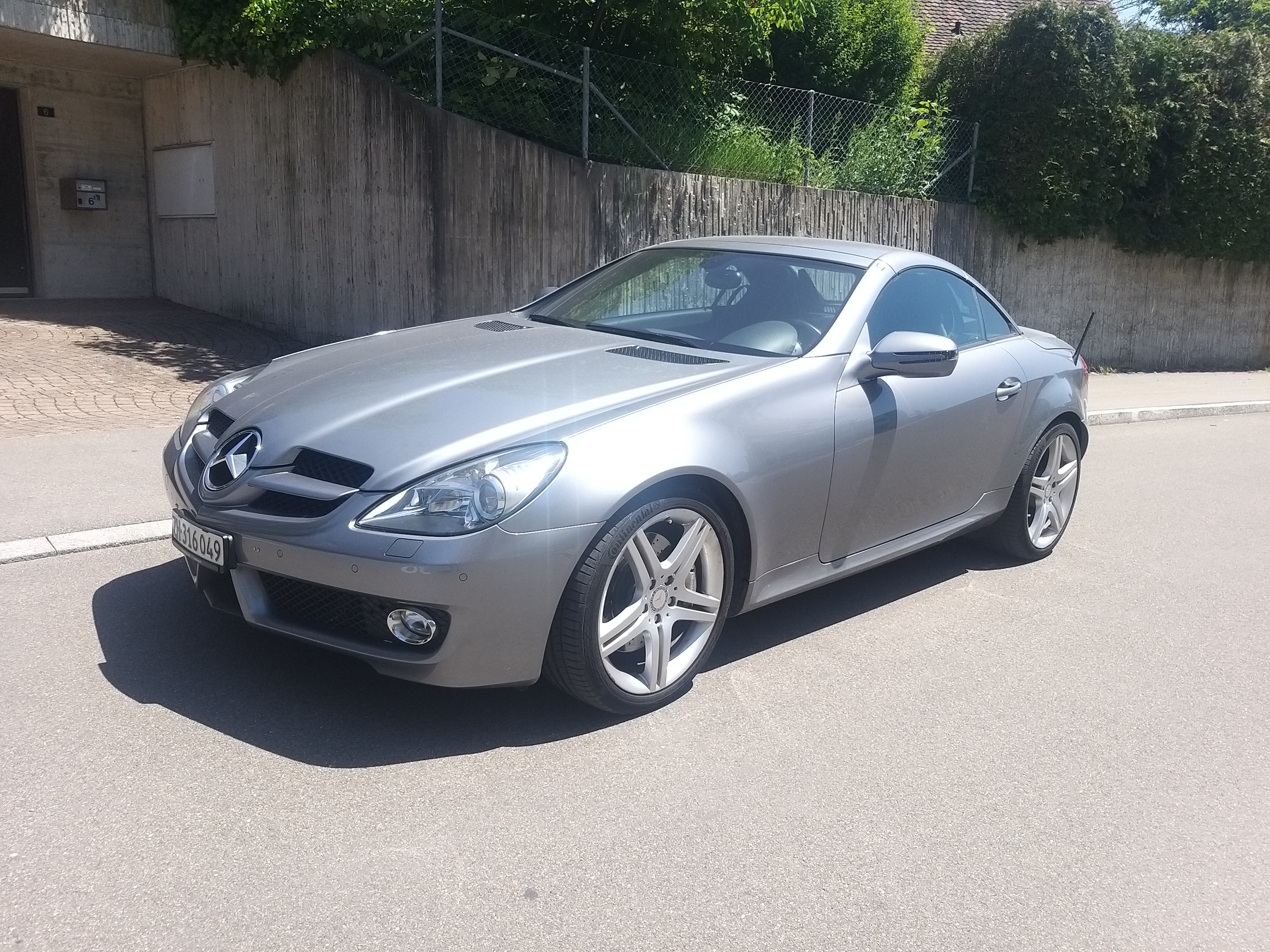 Car photo