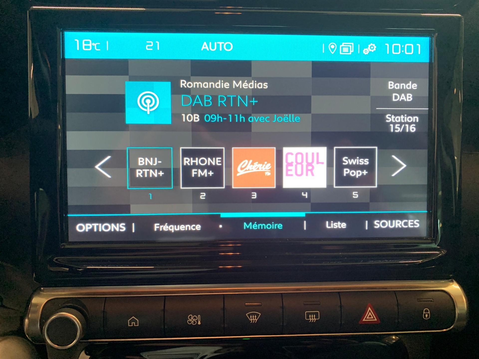CITROEN C3 Aircross 1.2i PureTech Swiss Edition-image-15