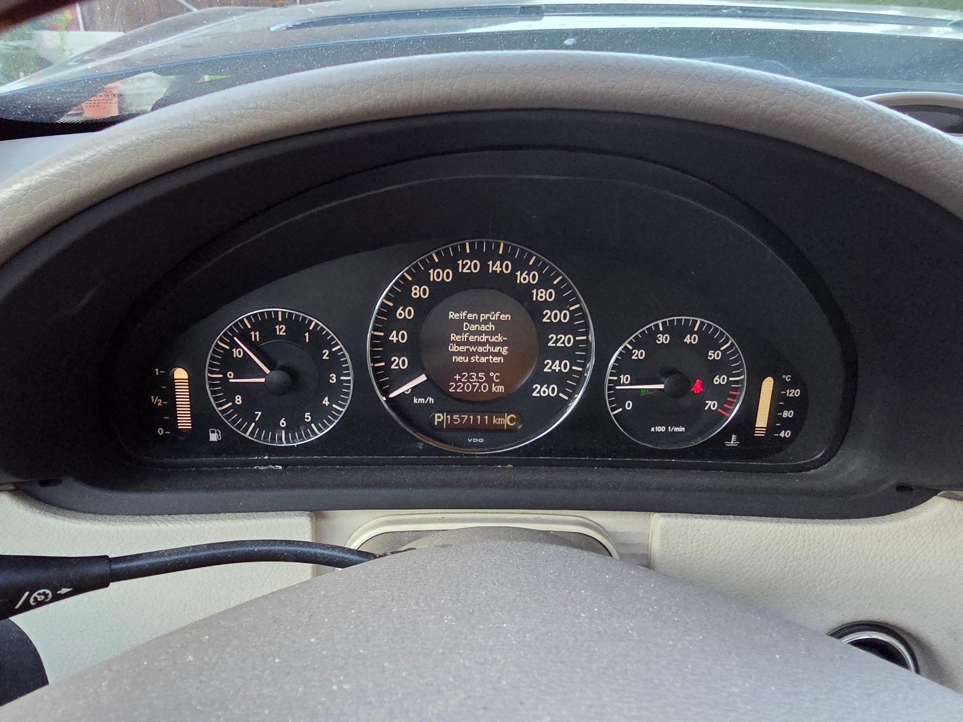 MERCEDES-BENZ CLK 200 Kompressor Elégance-image-12
