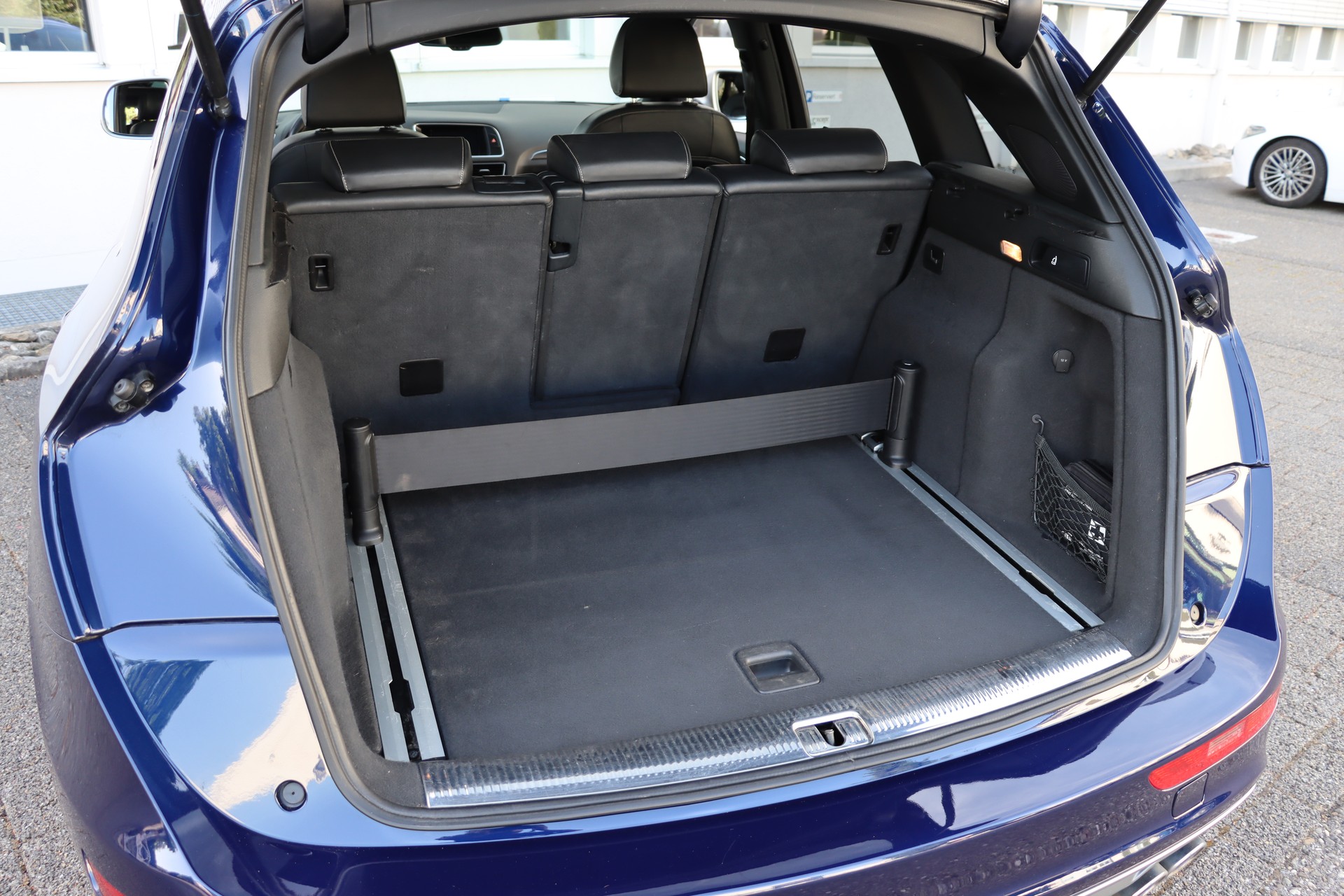 AUDI SQ5 3.0 TDI quattro tiptronic-image-12