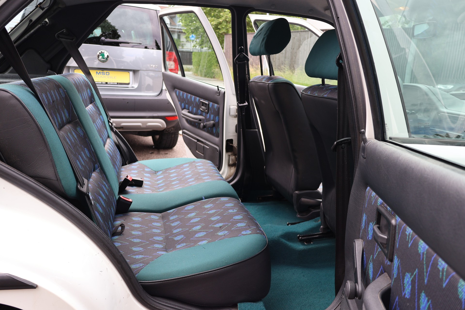 PEUGEOT 106 1.6 Automatic-image-13
