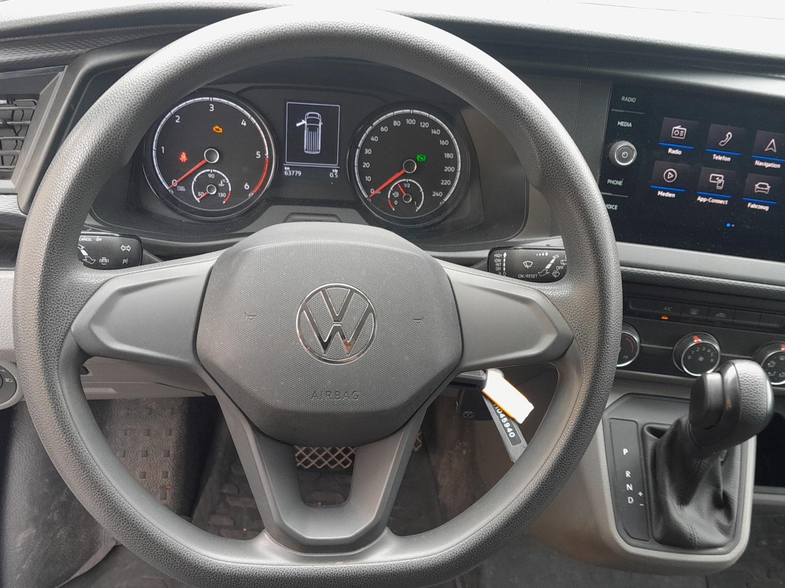 VW T6.1 2.0 TDI DSG-image-9