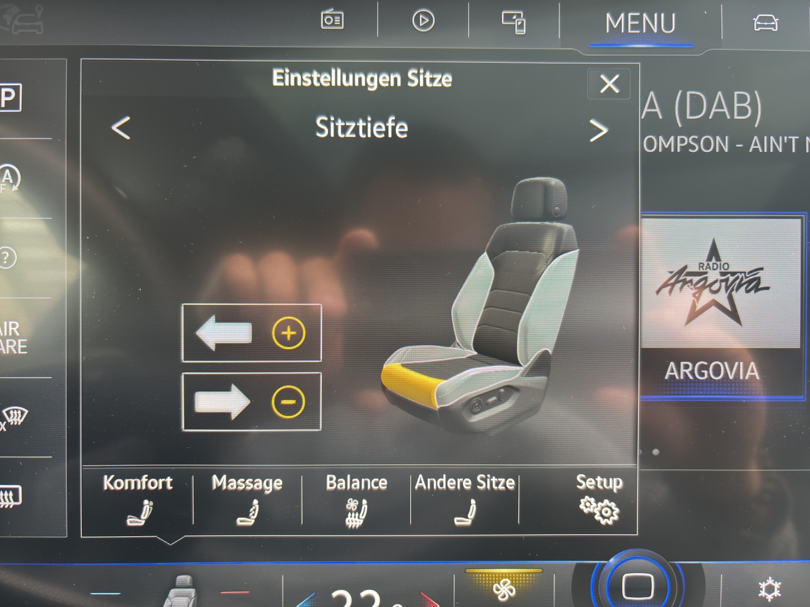 VW Touareg 3.0 TDI R Line Tiptronic mit AHK, Allradlenkung, Panorama-Ausstell-/Schiebedach, Standheizung & Winterräder-image-28