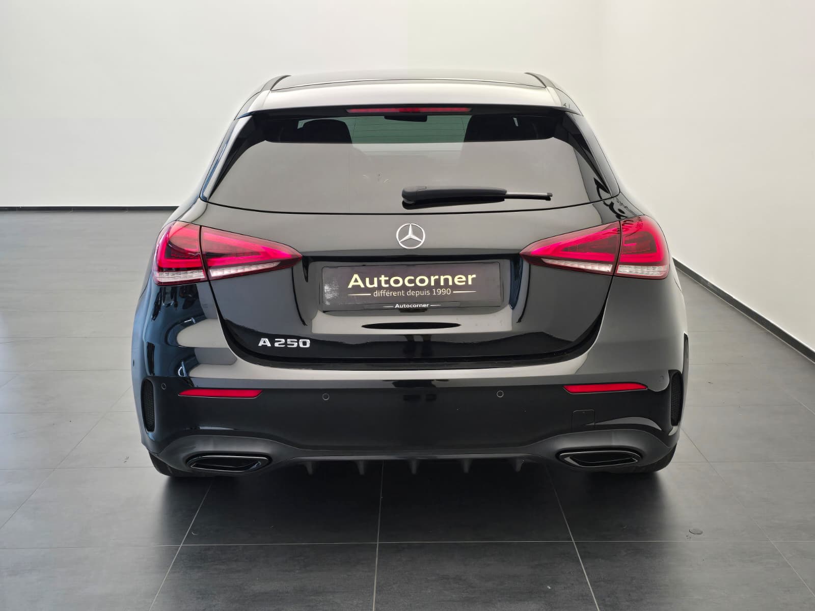 MERCEDES-BENZ A 250 AMG Line 7G-DCT-image-7