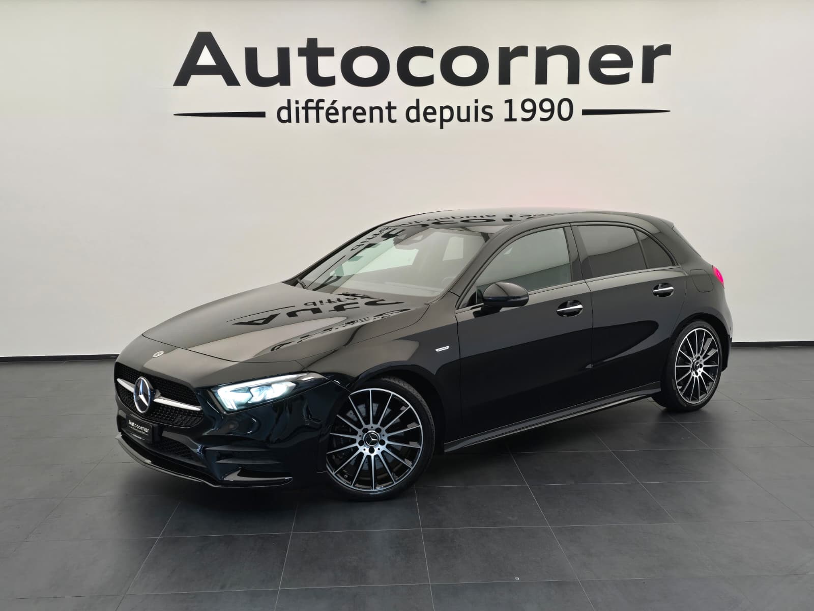 MERCEDES-BENZ A 250 AMG Line 7G-DCT-image-0