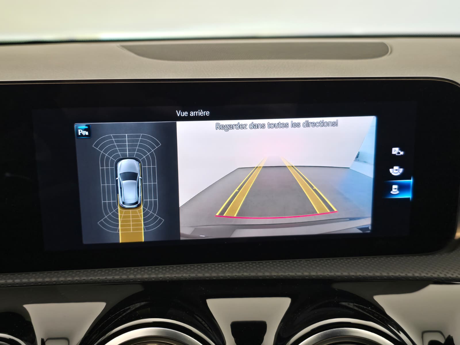 MERCEDES-BENZ A 250 AMG Line 7G-DCT-image-10