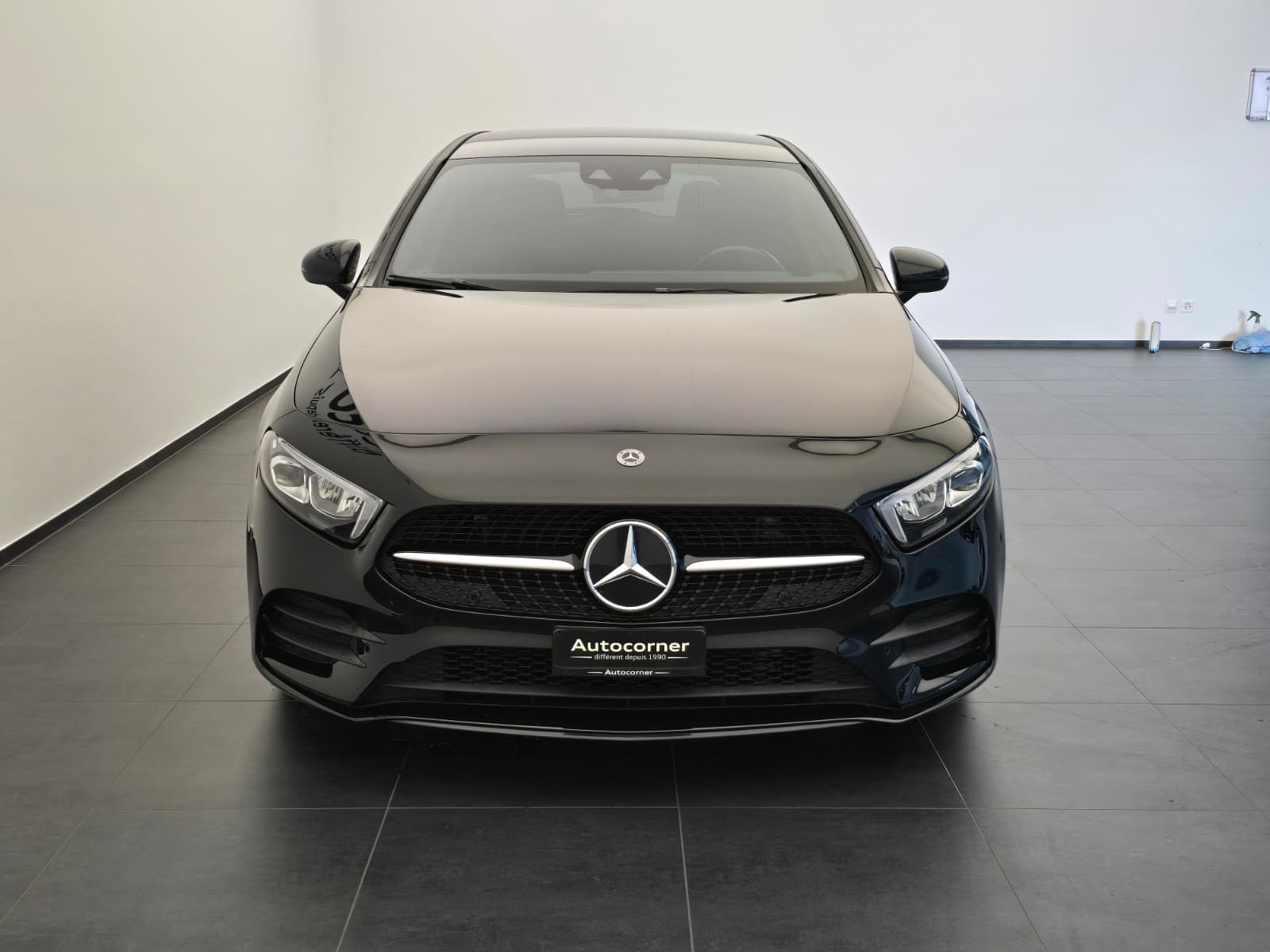 MERCEDES-BENZ A 250 AMG Line 7G-DCT-image-3