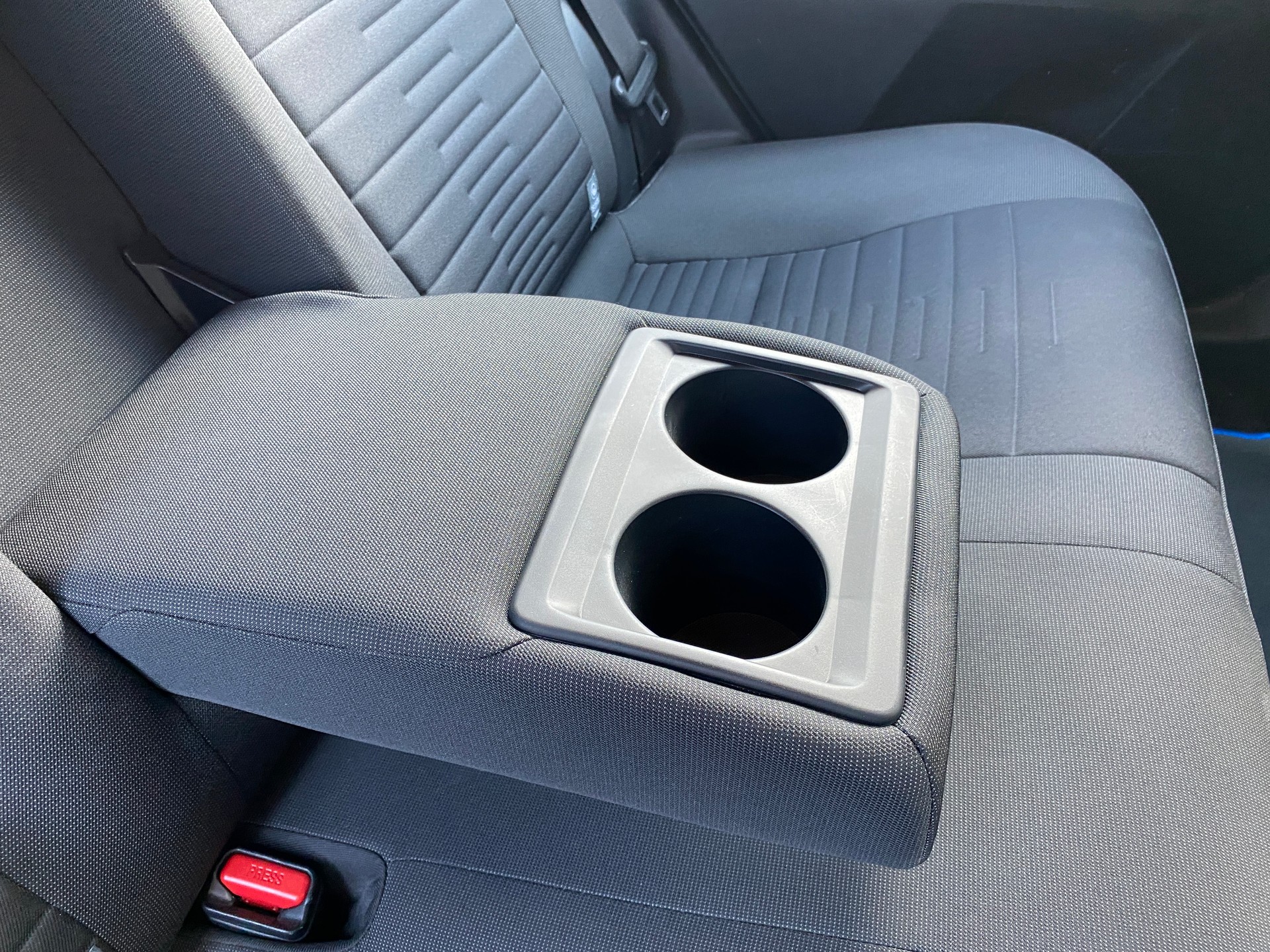 TOYOTA Auris 1.8 HSD Trend-image-16
