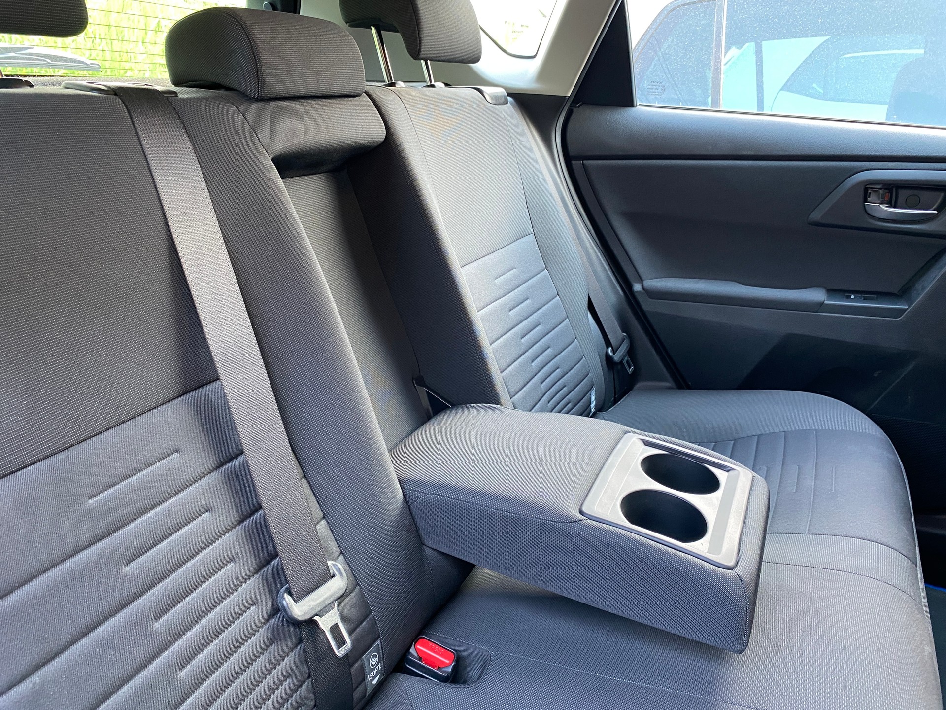 TOYOTA Auris 1.8 HSD Trend-image-15