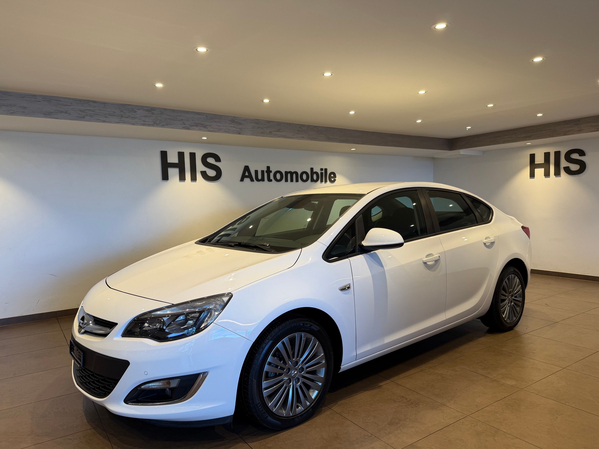 OPEL Astra 1.4 T 140 eTEC Cosmo-image-1