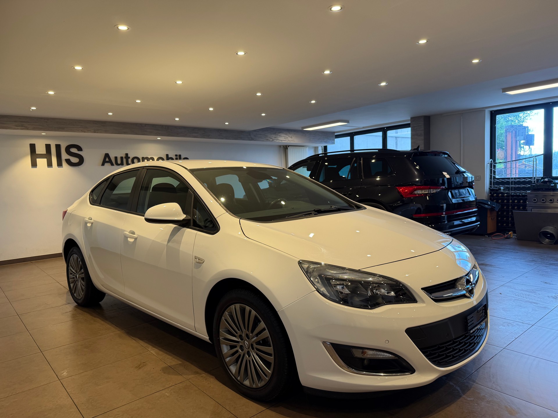 OPEL Astra 1.4 T 140 eTEC Cosmo-image-5