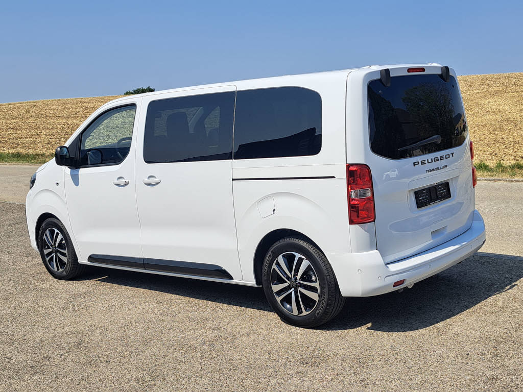 PEUGEOT Traveller Standard 2.2 BlueHDi 180cv Family Edition-showroom-element-2