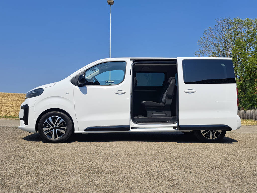 PEUGEOT Traveller Standard 2.2 BlueHDi 180cv Family Edition-image-5