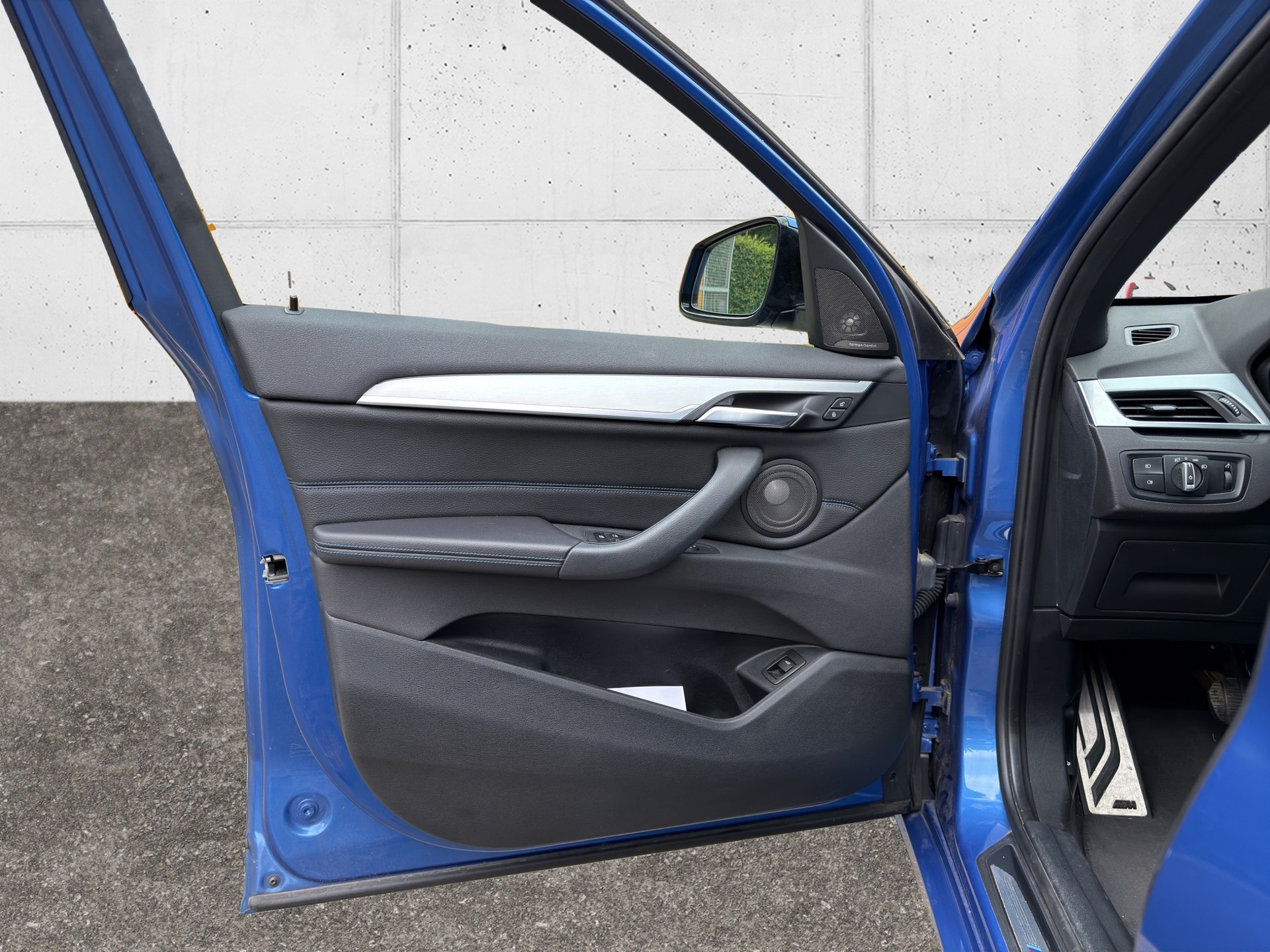 BMW X1 xDrive 25d M Sport Steptronic-image-24