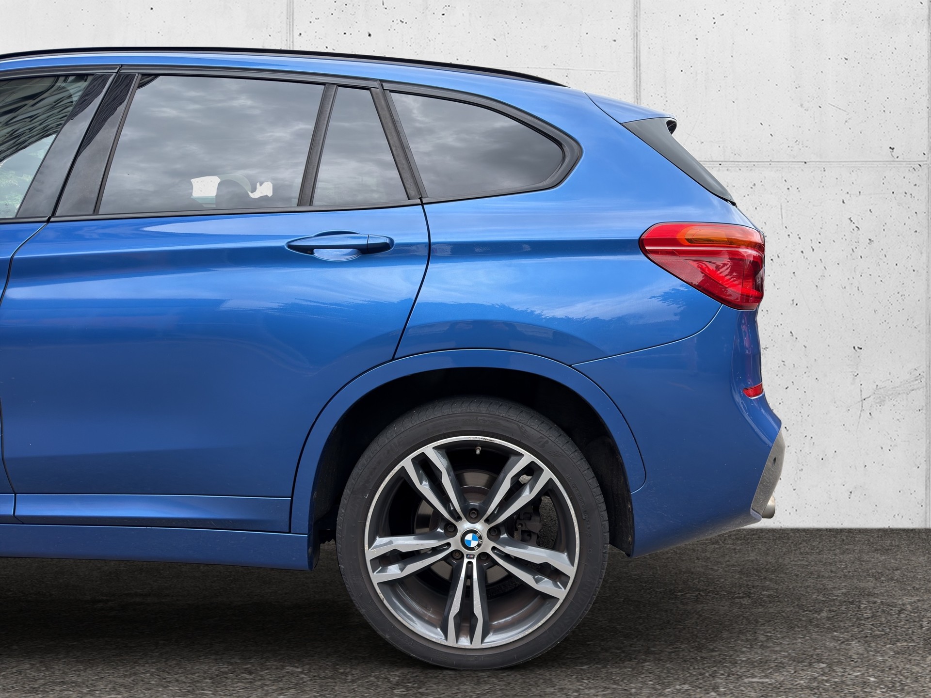 BMW X1 xDrive 25d M Sport Steptronic-image-5