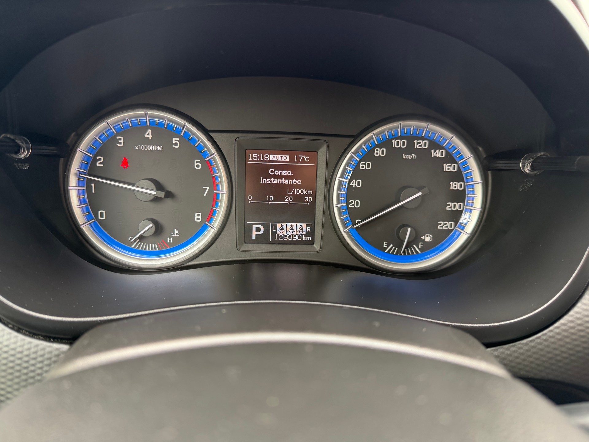 SUZUKI SX4 S-Cross 1.6 16V Compact Top 4WD CVT7-image-6