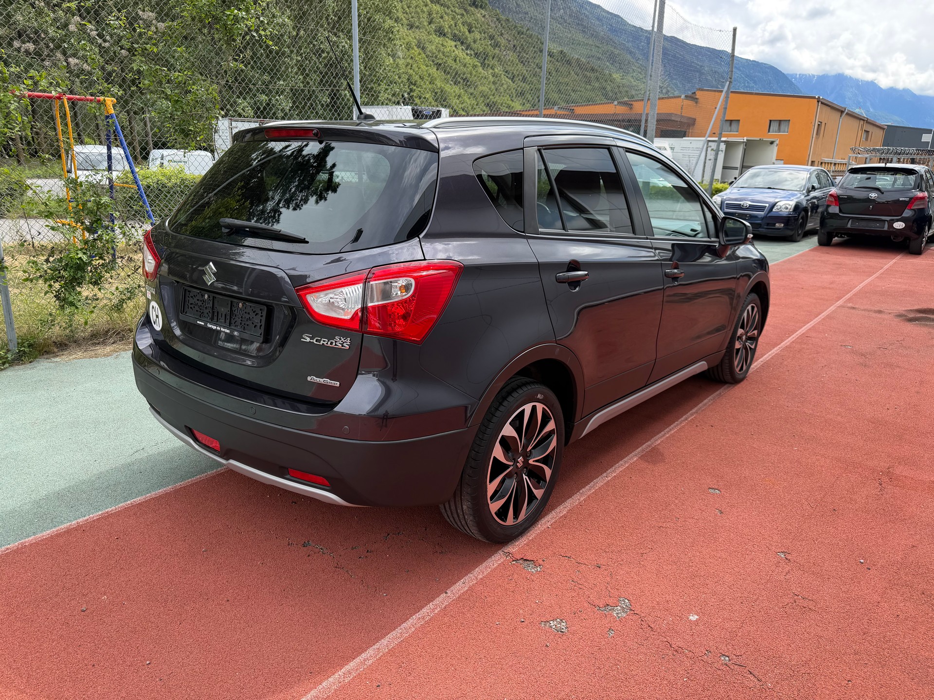 SUZUKI SX4 S-Cross 1.6 16V Compact Top 4WD CVT7-image-3