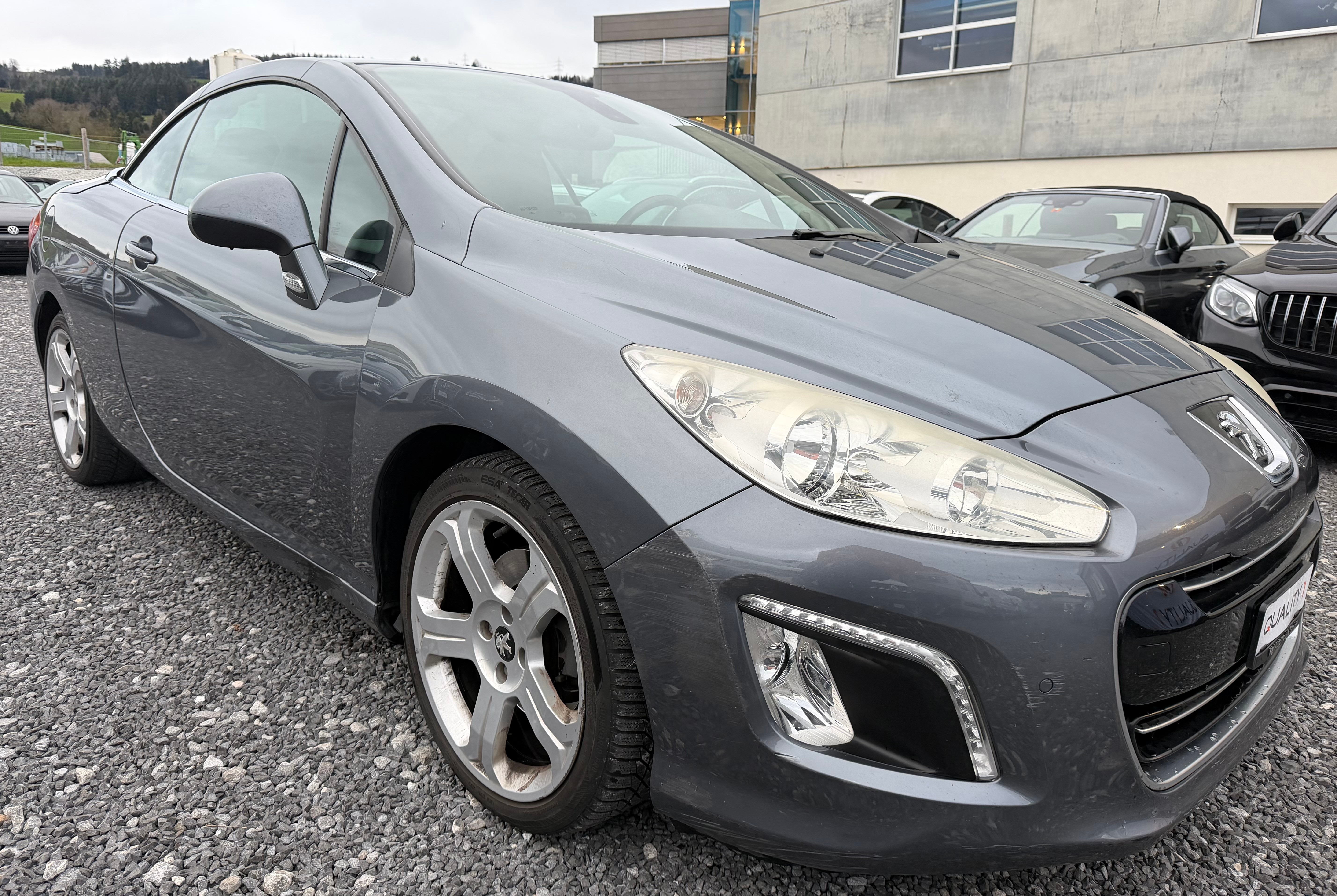 Car photo