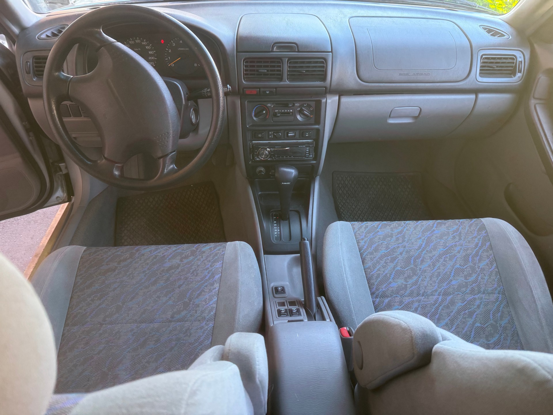 SUBARU Forester 2.0 A-image-1