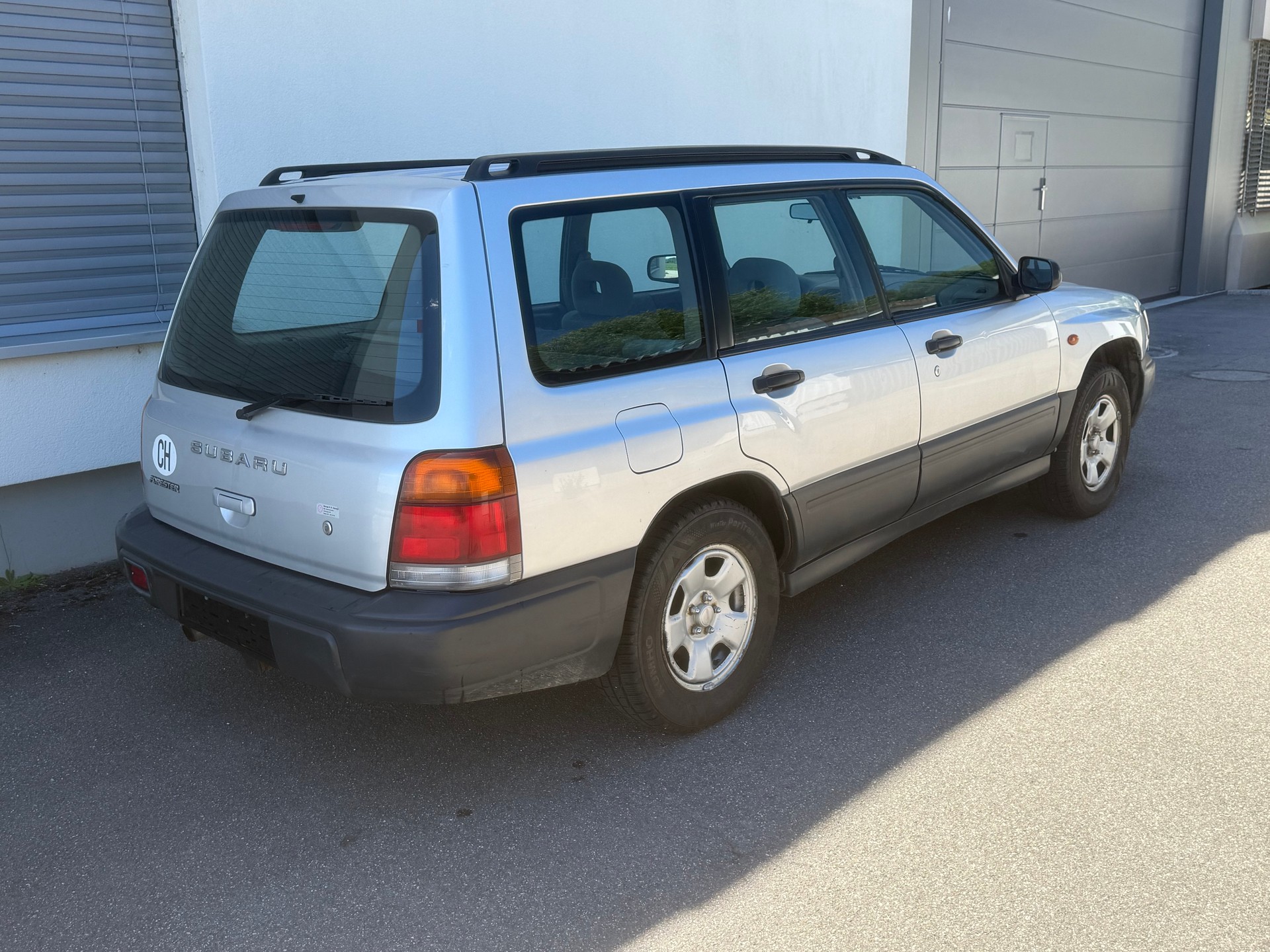 SUBARU Forester 2.0 A-image-3