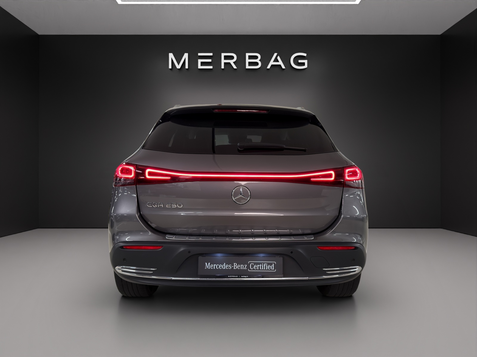 MERCEDES-BENZ EQA 250-image-5