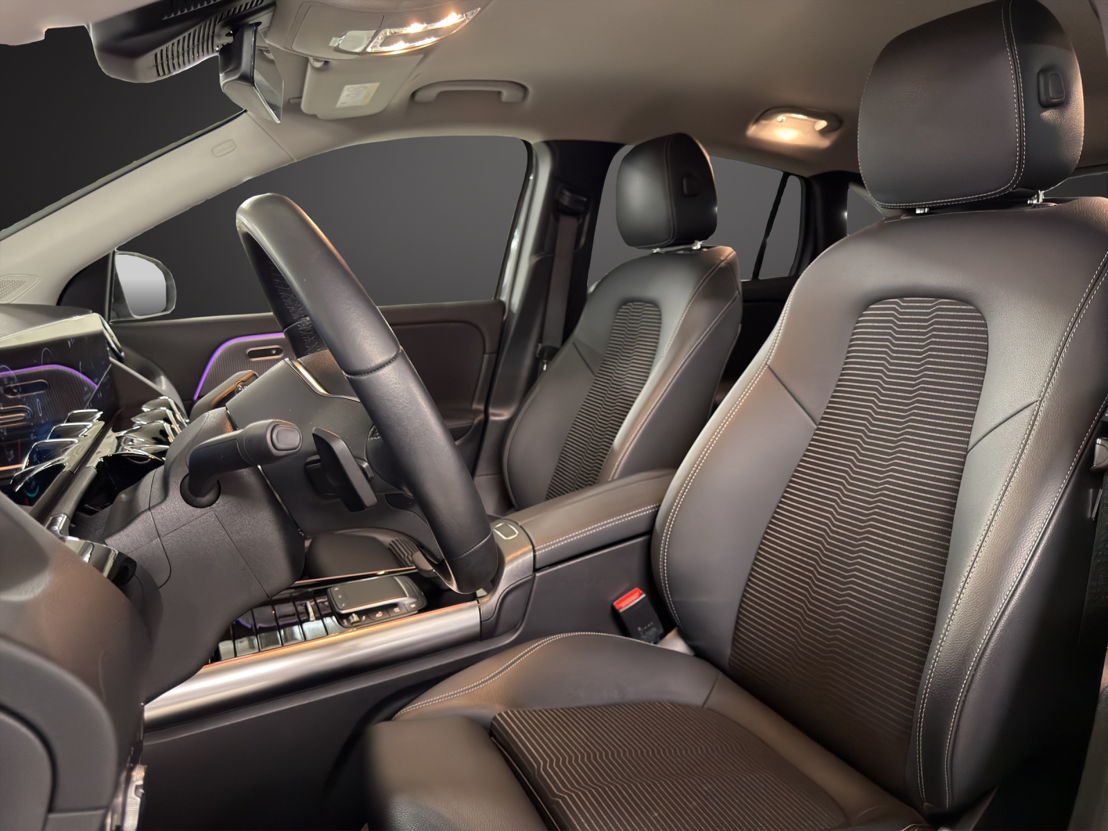 MERCEDES-BENZ EQA 250-image-12