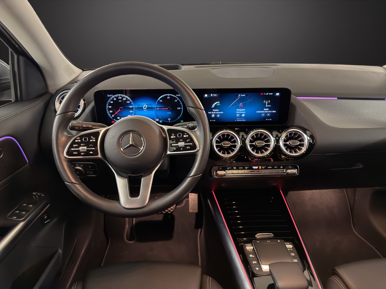 MERCEDES-BENZ EQA 250-image-9
