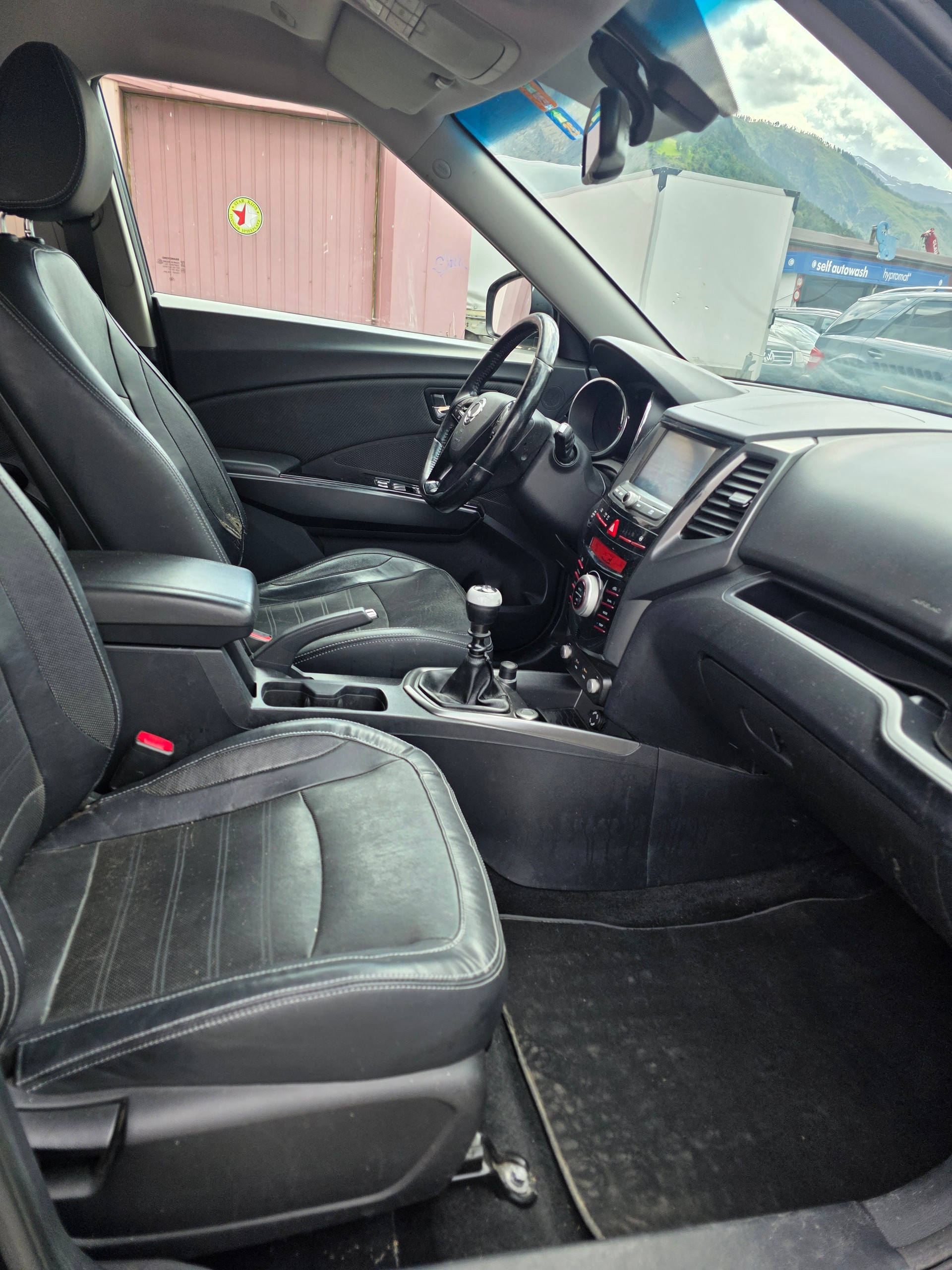 KGM-SsangYong XLV 1.6 eXDi Sapphire 4WD-image-9