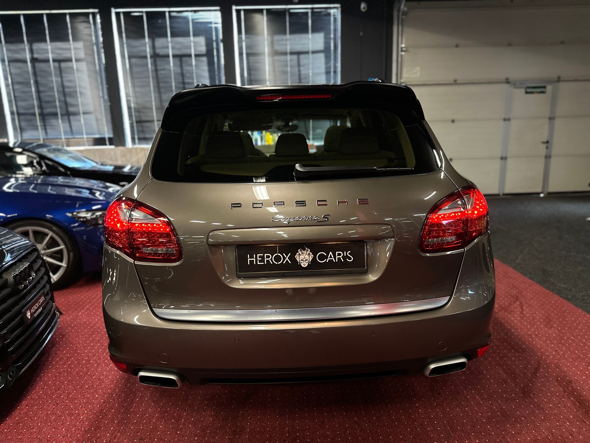 PORSCHE Cayenne S 4.2 V8 Diesel / ** Frisch ab MFK & Grossem Service **-image-6