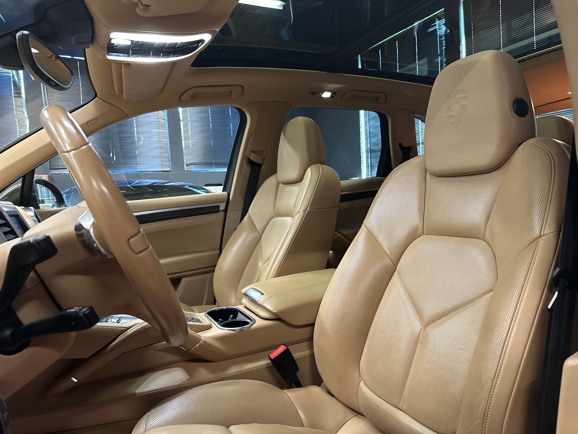 PORSCHE Cayenne S 4.2 V8 Diesel / ** Frisch ab MFK & Grossem Service **-image-18