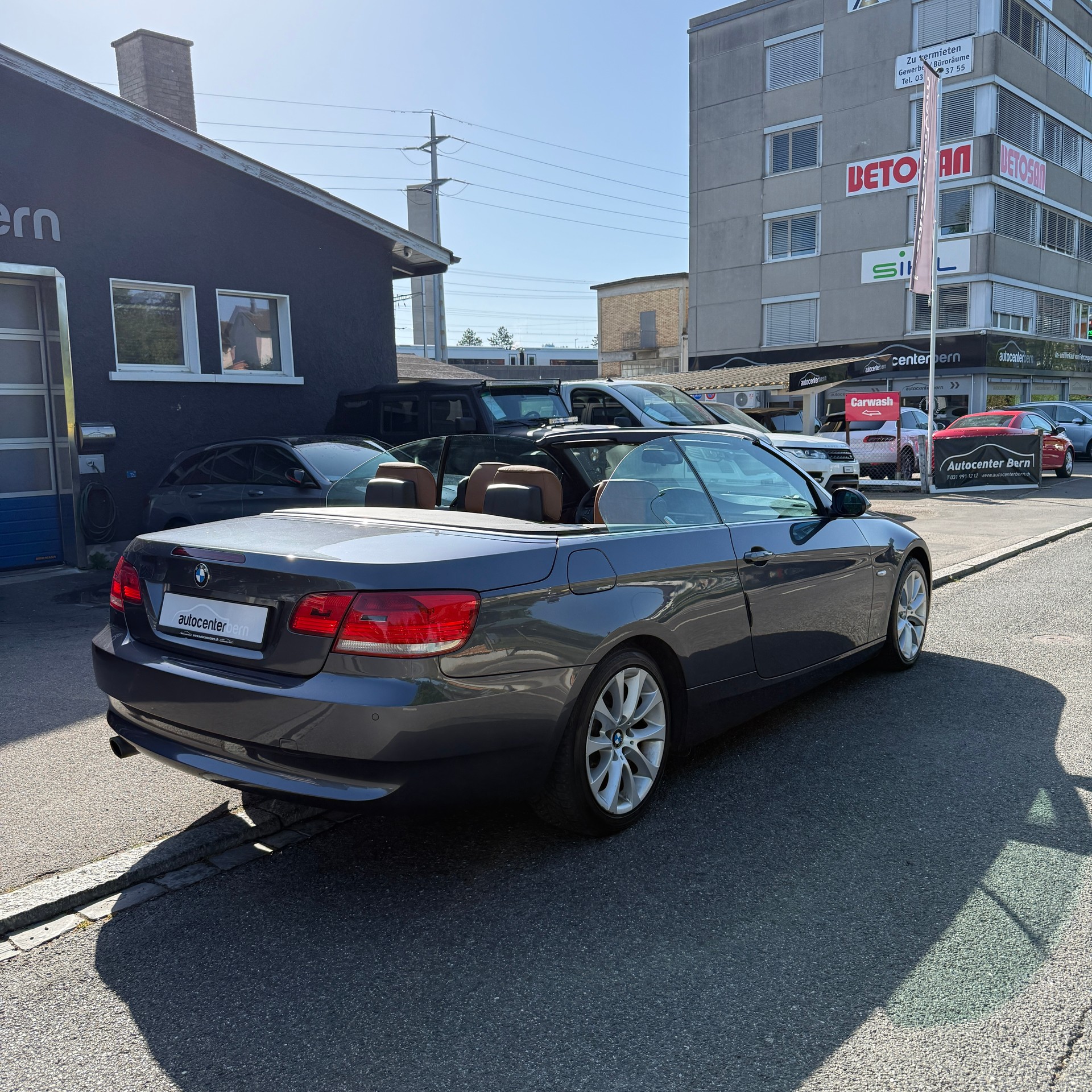 BMW 320i Cabriolet Steptronic-image-6