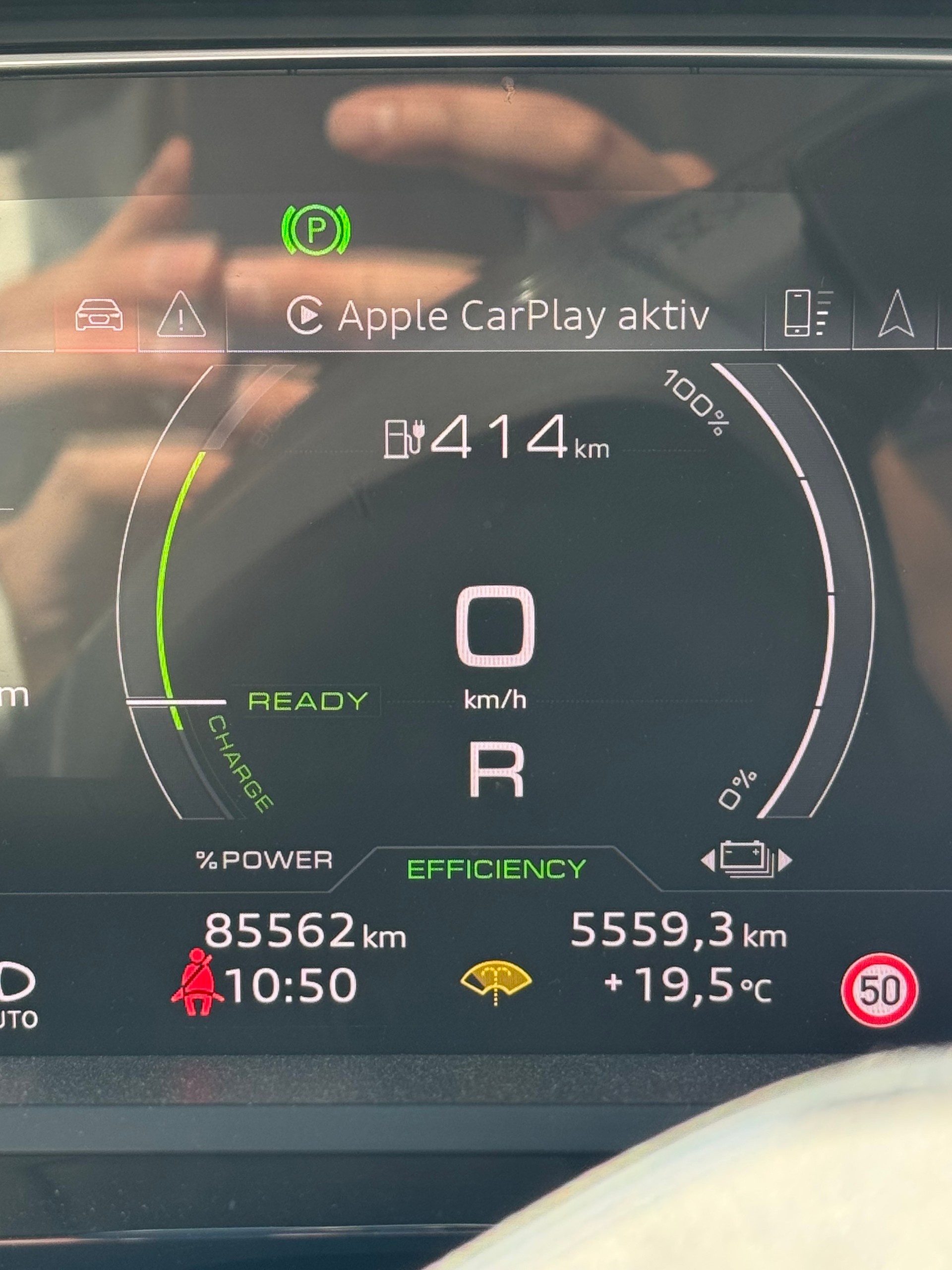 AUDI 55 S Line quattro-image-8