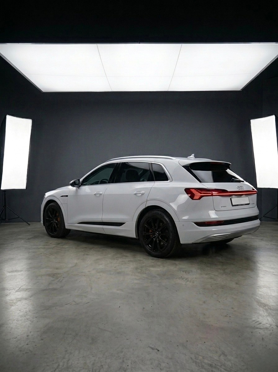 AUDI 55 S Line quattro-image-1