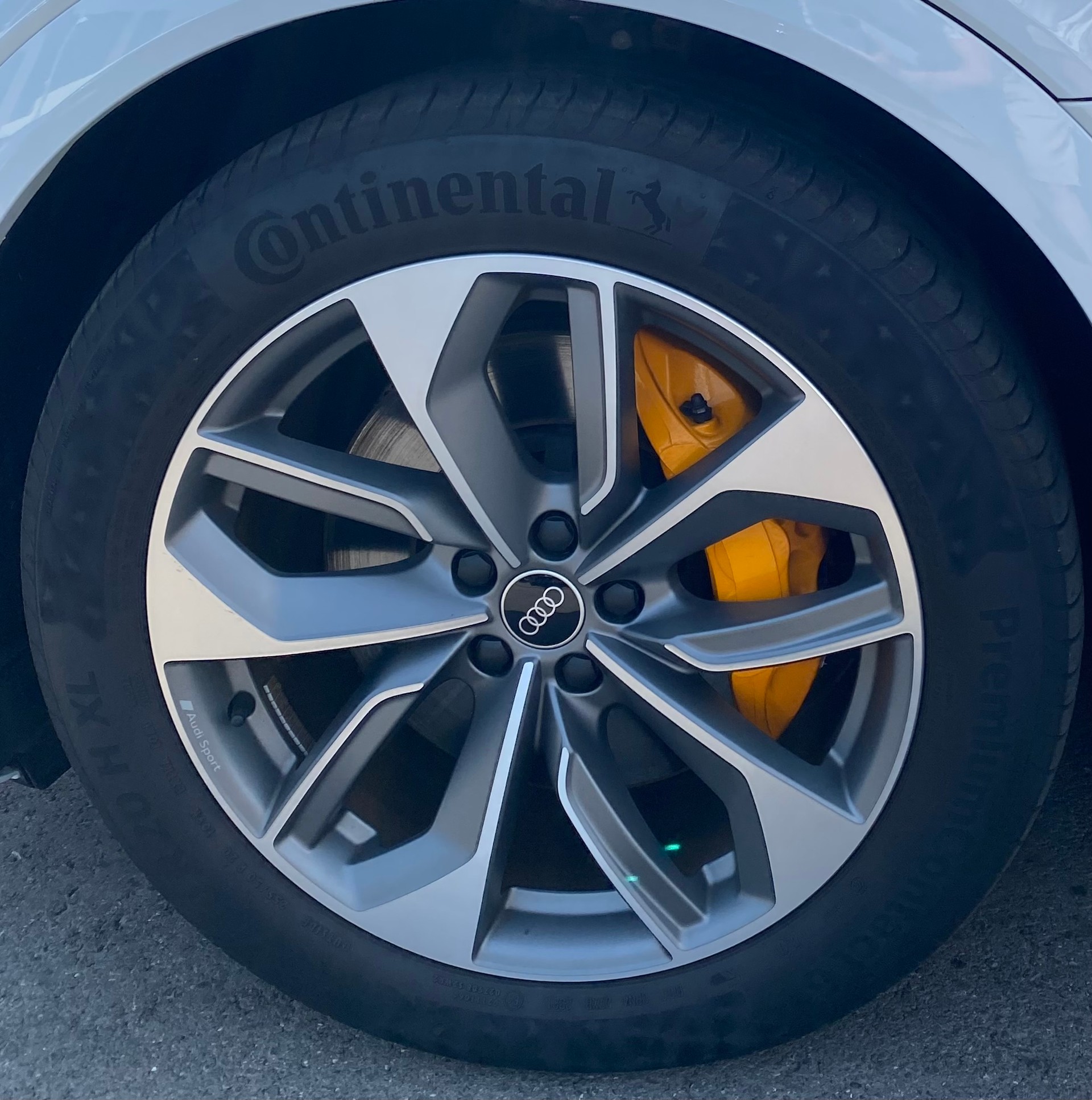 AUDI 55 S Line quattro-image-9