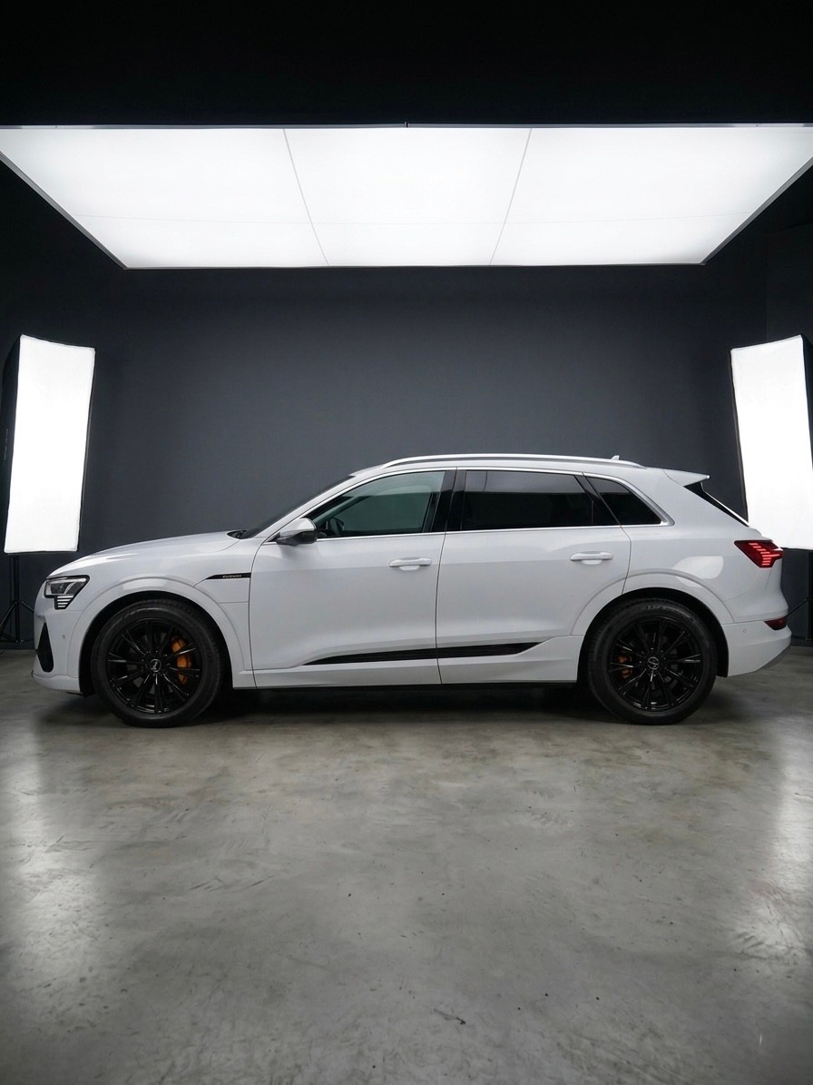 AUDI 55 S Line quattro-image-2