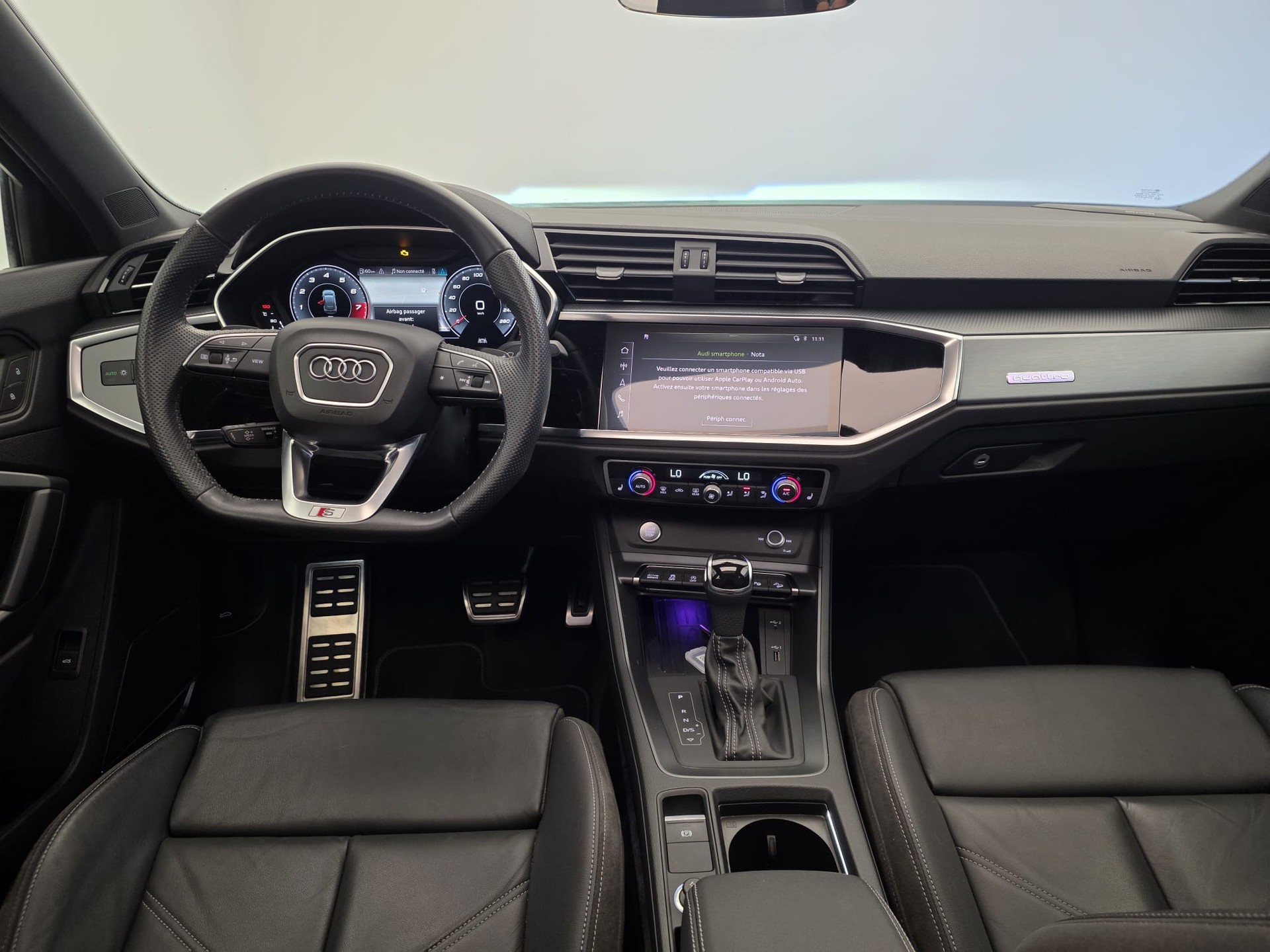 AUDI Q3 Sportback 45 TFSI S line quattro S-tronic-image-8