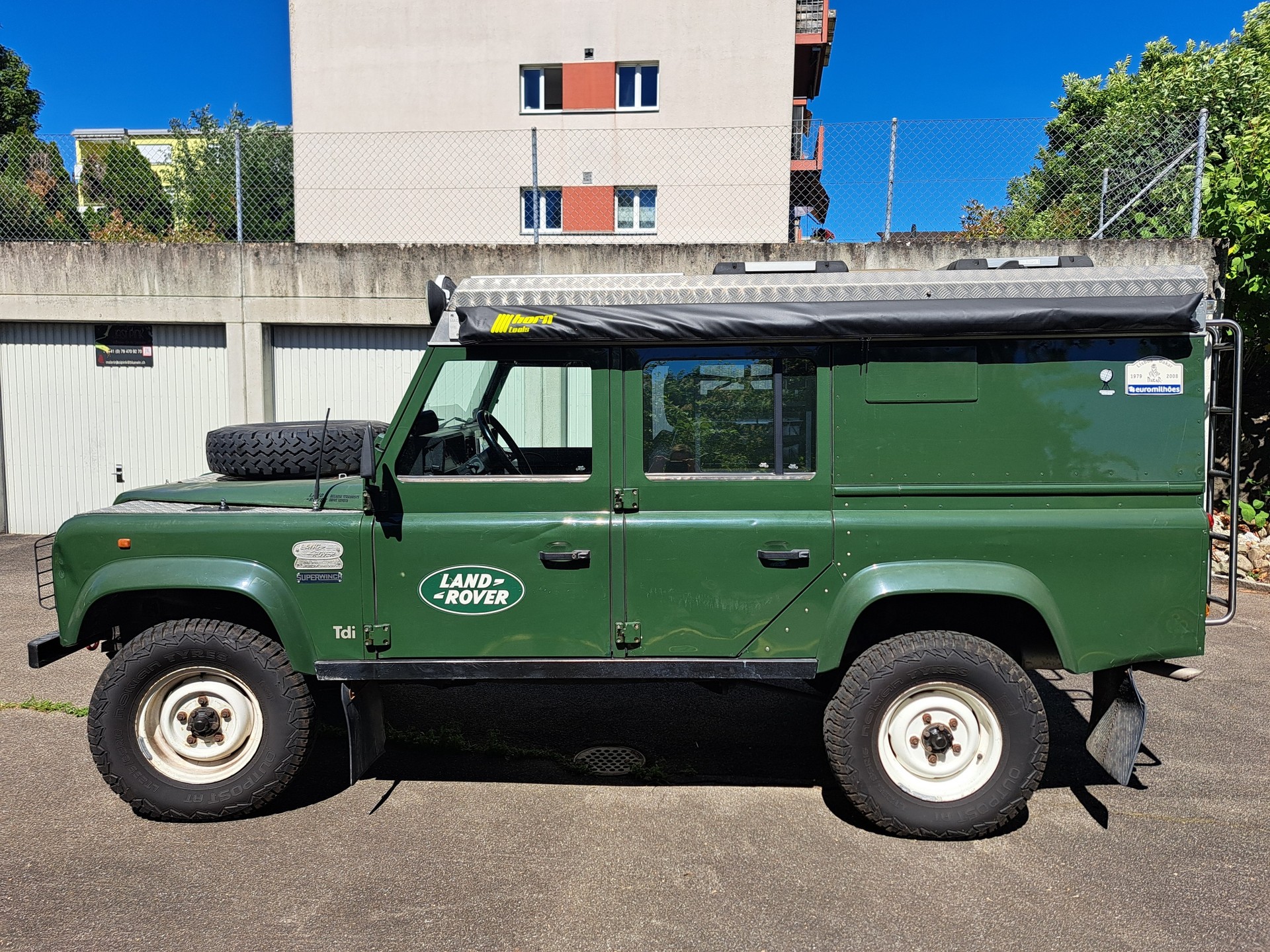 LAND ROVER 110 CSW-image-3