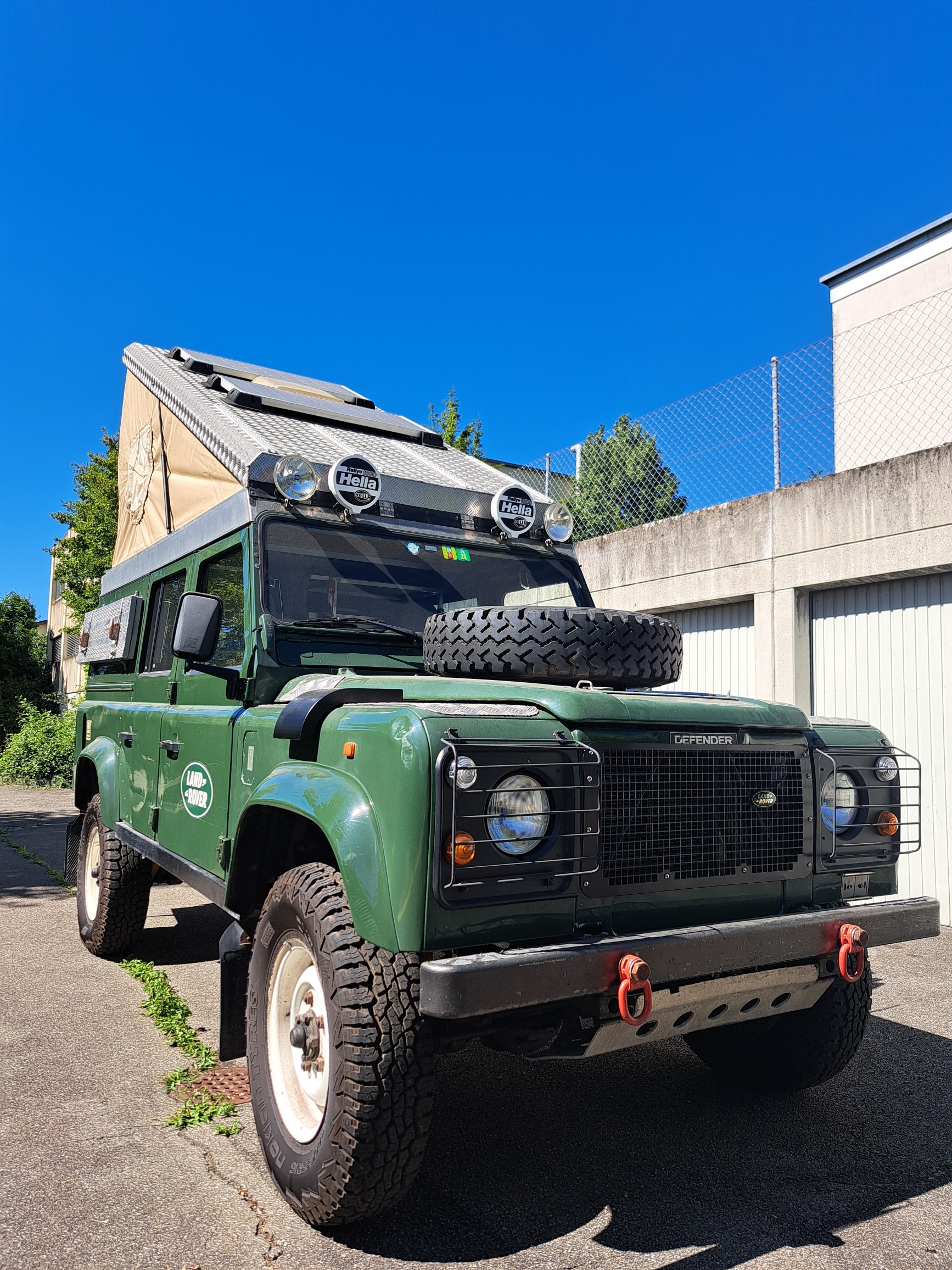 LAND ROVER 110 CSW-image-1