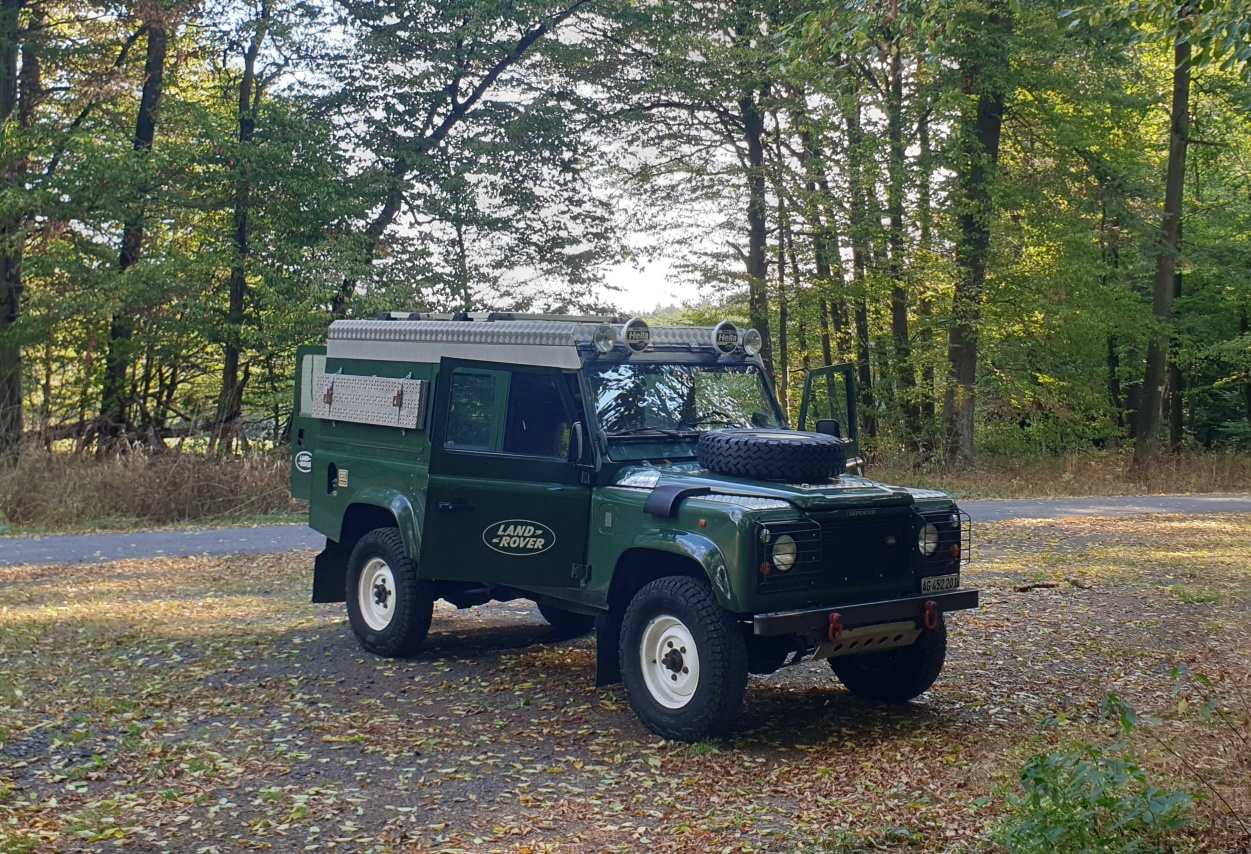 LAND ROVER 110 CSW-image-0