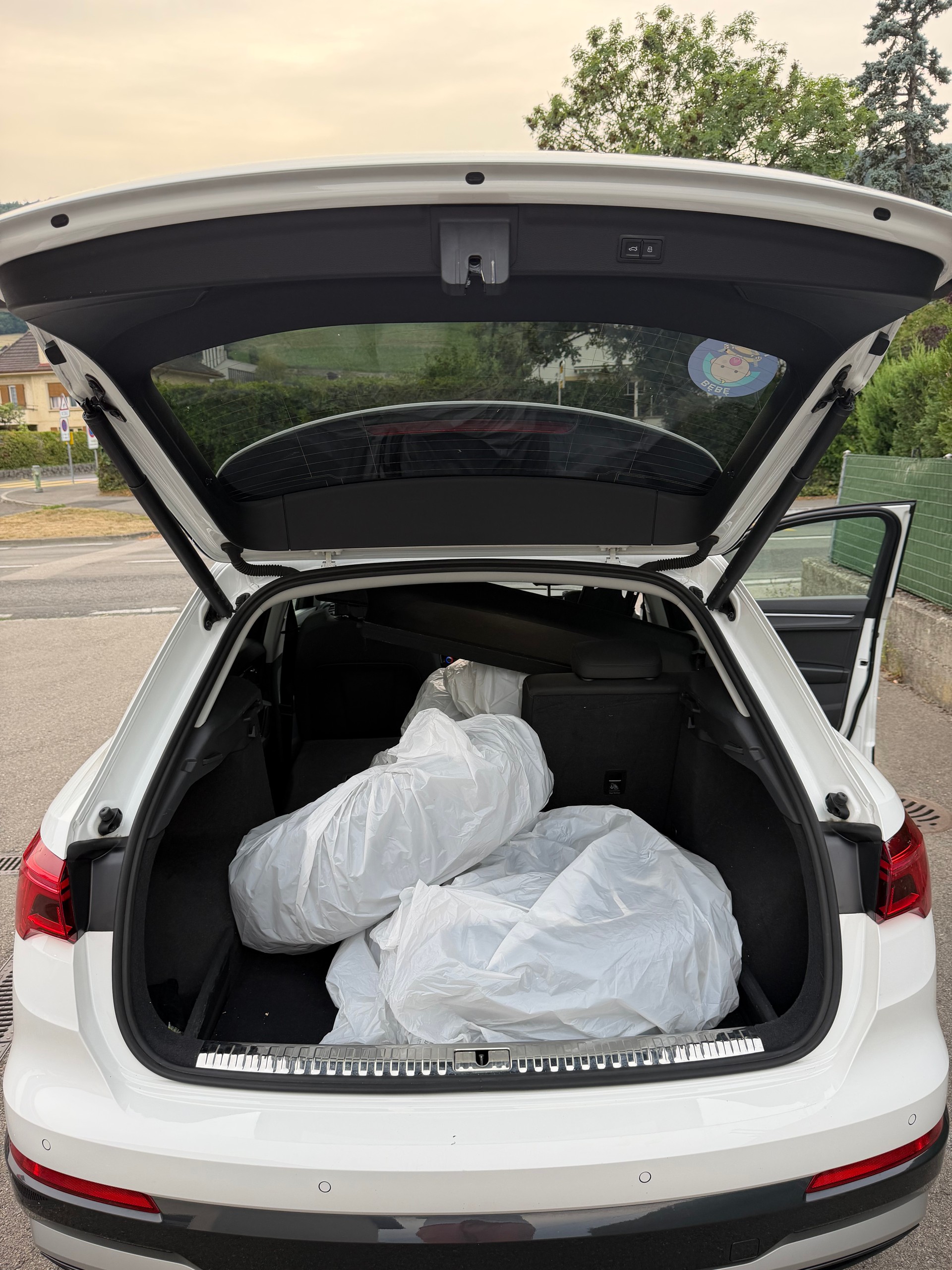AUDI Q3 35 TDI S line quattro S-tronic-image-11