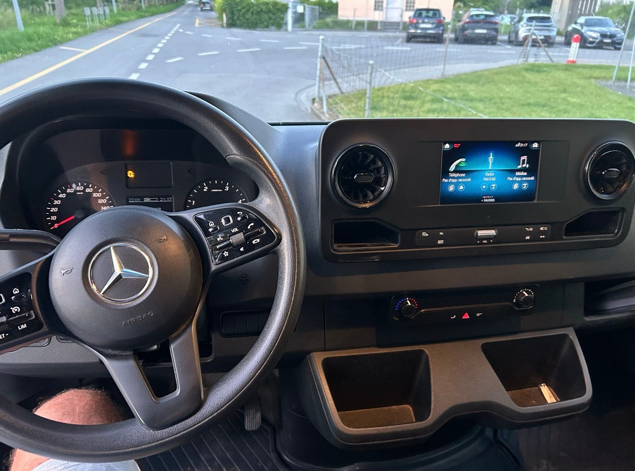 MERCEDES-BENZ 317 CDI 9G-Tronic-image-4