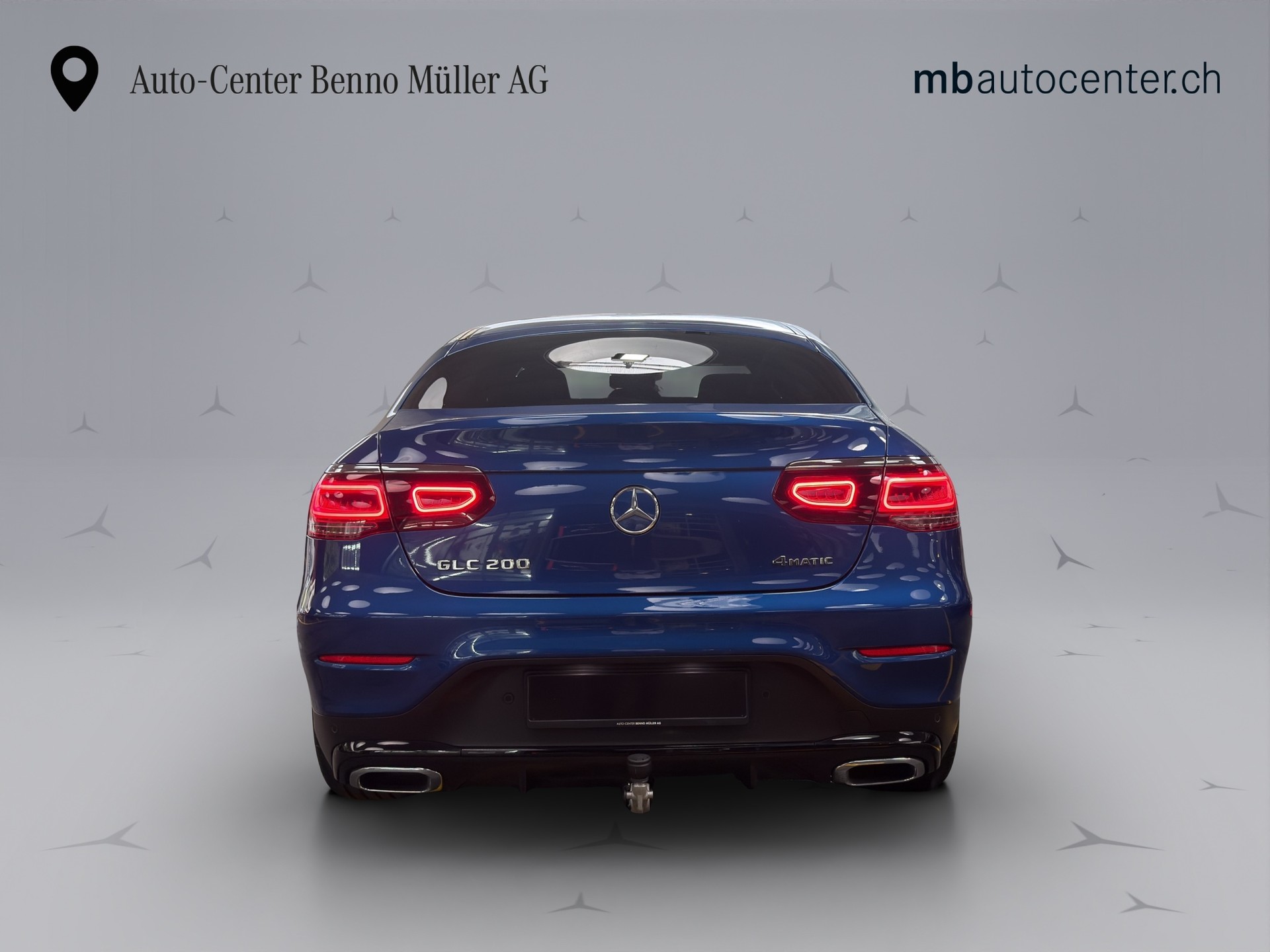 MERCEDES-BENZ GLC 200 AMG Line 4m Coupé-showroom-element-3