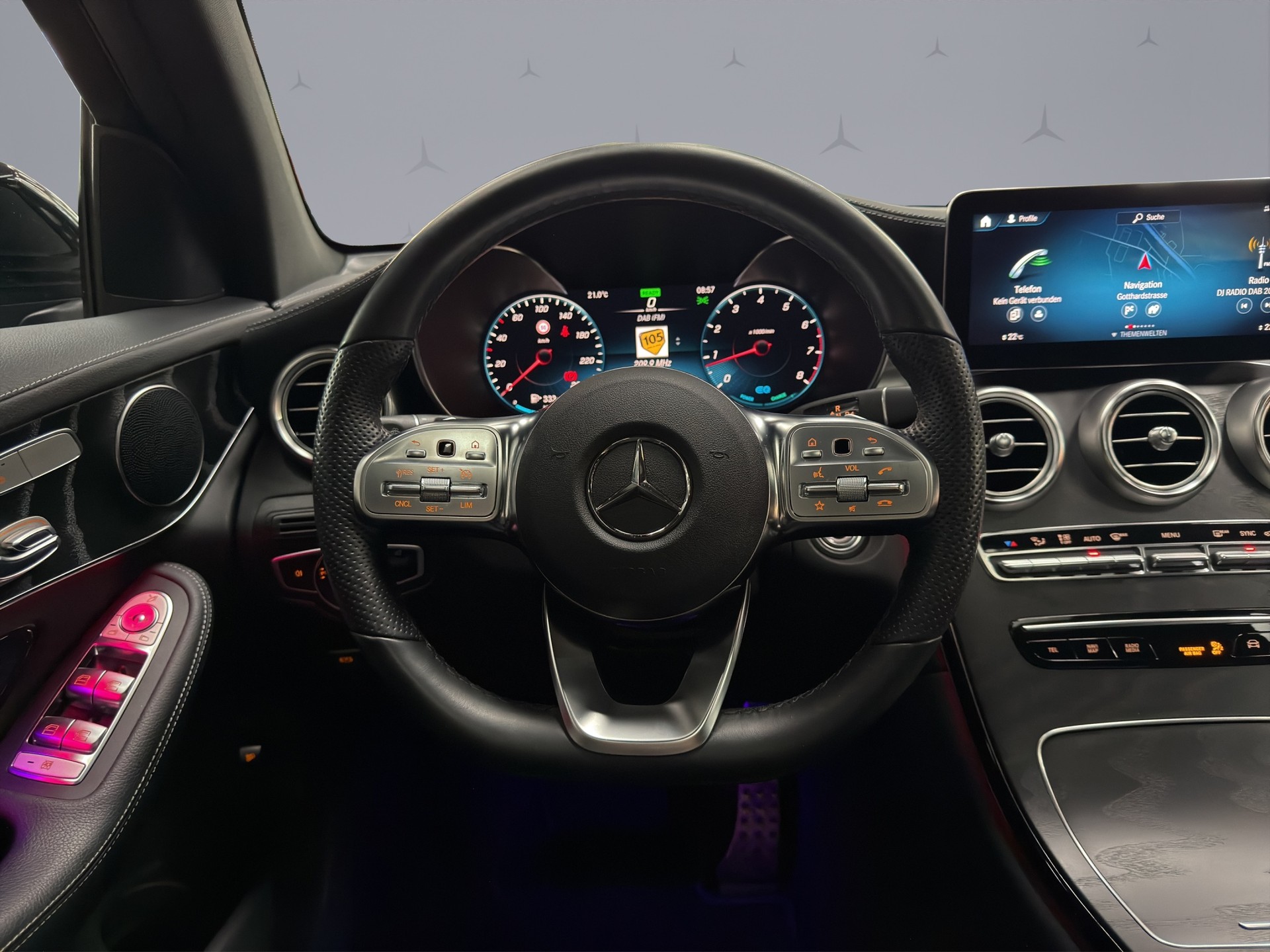 MERCEDES-BENZ GLC 200 AMG Line 4m Coupé-image-11
