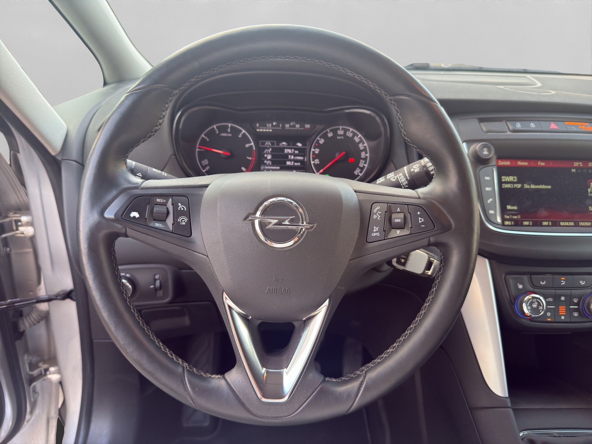 OPEL Zafira 1.4i Turbo Enjoy-image-9