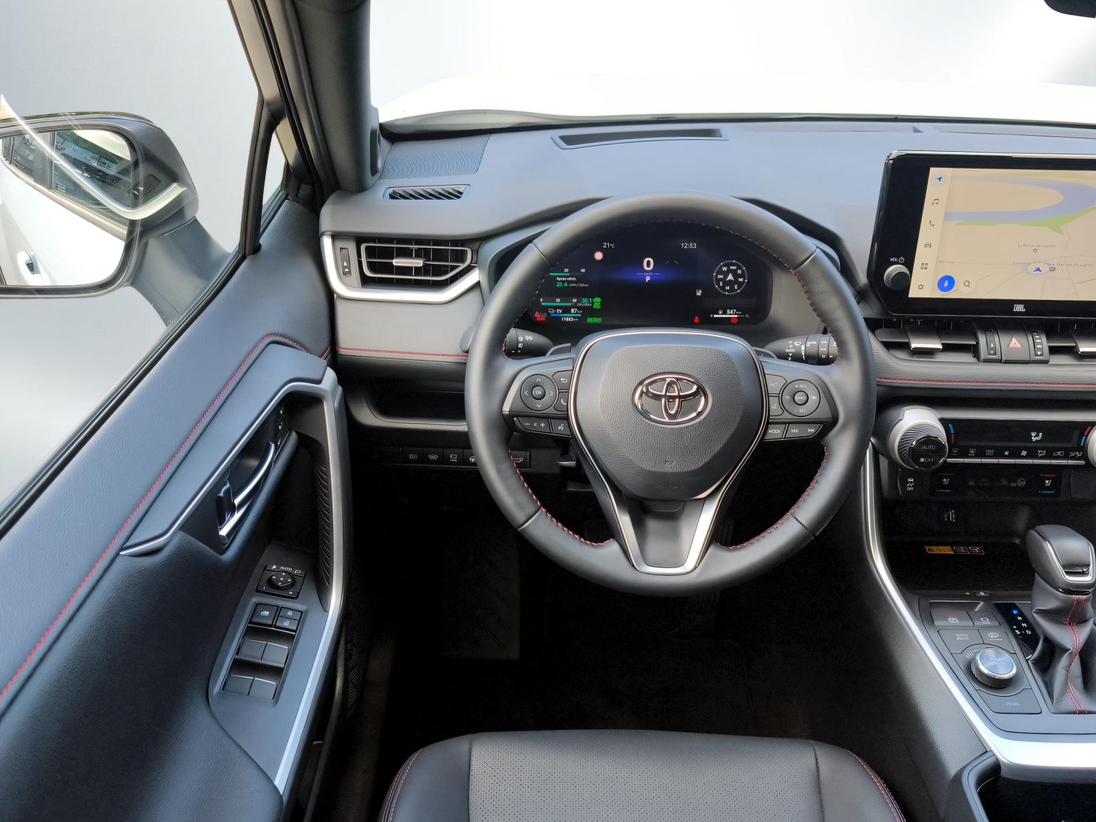 TOYOTA RAV4 2.5 Plug-In-Hybrid Platinum-image-5