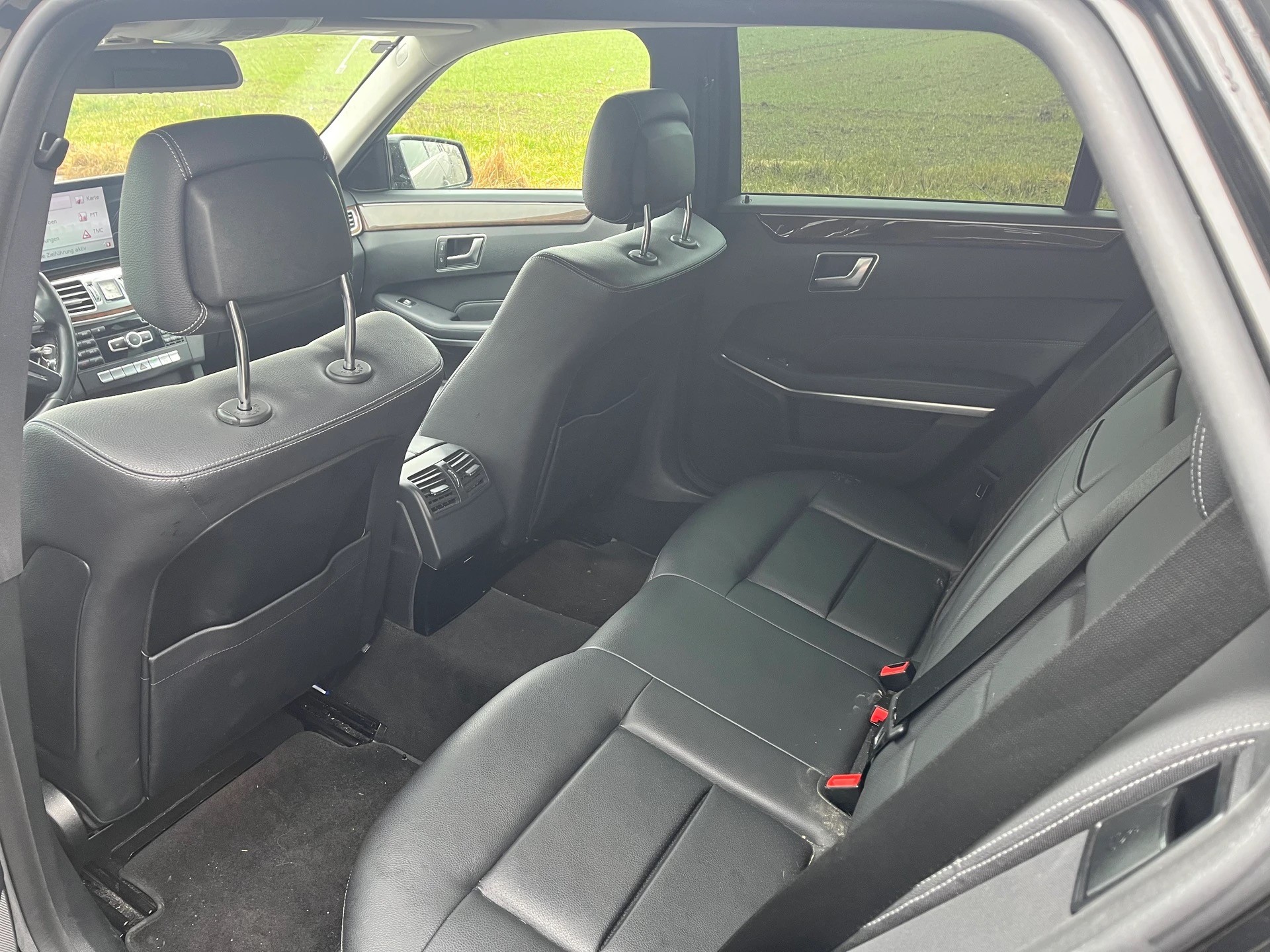 MERCEDES-BENZ E 250 CDI Avantgarde 4Matic 7G-Tronic-image-7